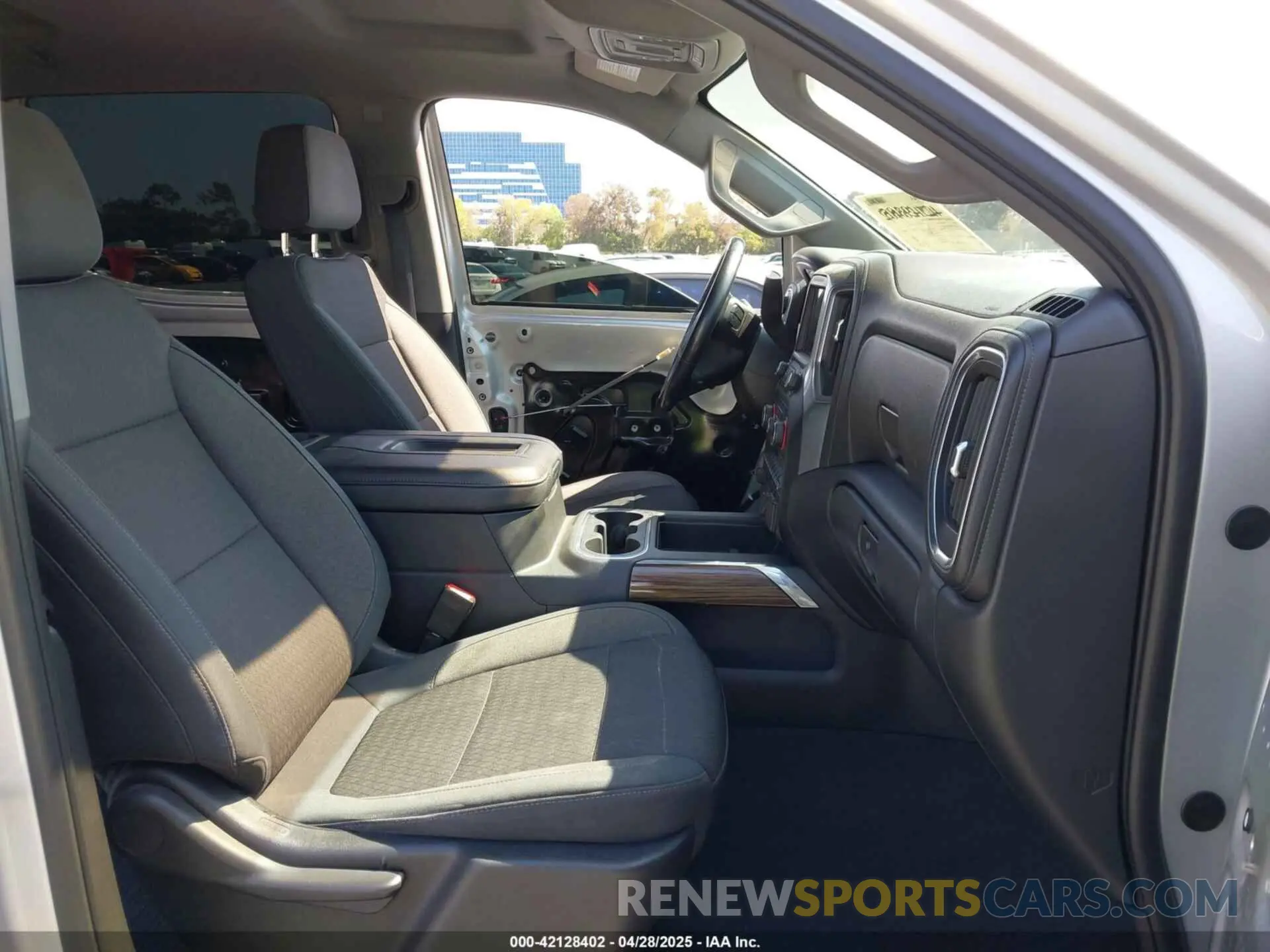 5 Photograph of a damaged car 3GCPYFED9KG117659 CHEVROLET SILVERADO 1500 2019