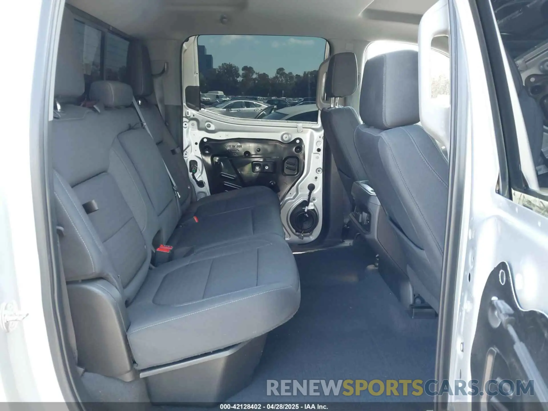 8 Photograph of a damaged car 3GCPYFED9KG117659 CHEVROLET SILVERADO 1500 2019
