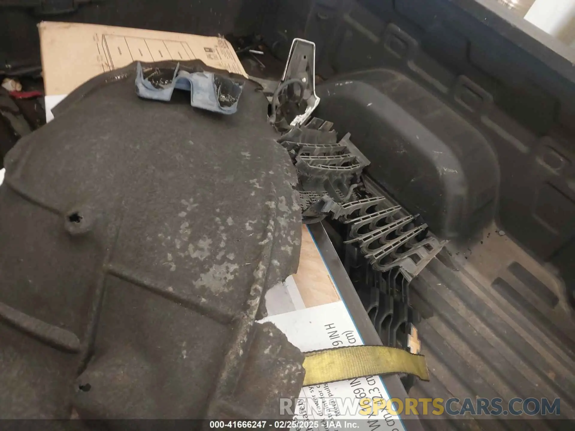 12 Photograph of a damaged car 3GCUYAEF3KG283635 CHEVROLET SILVERADO 1500 2019