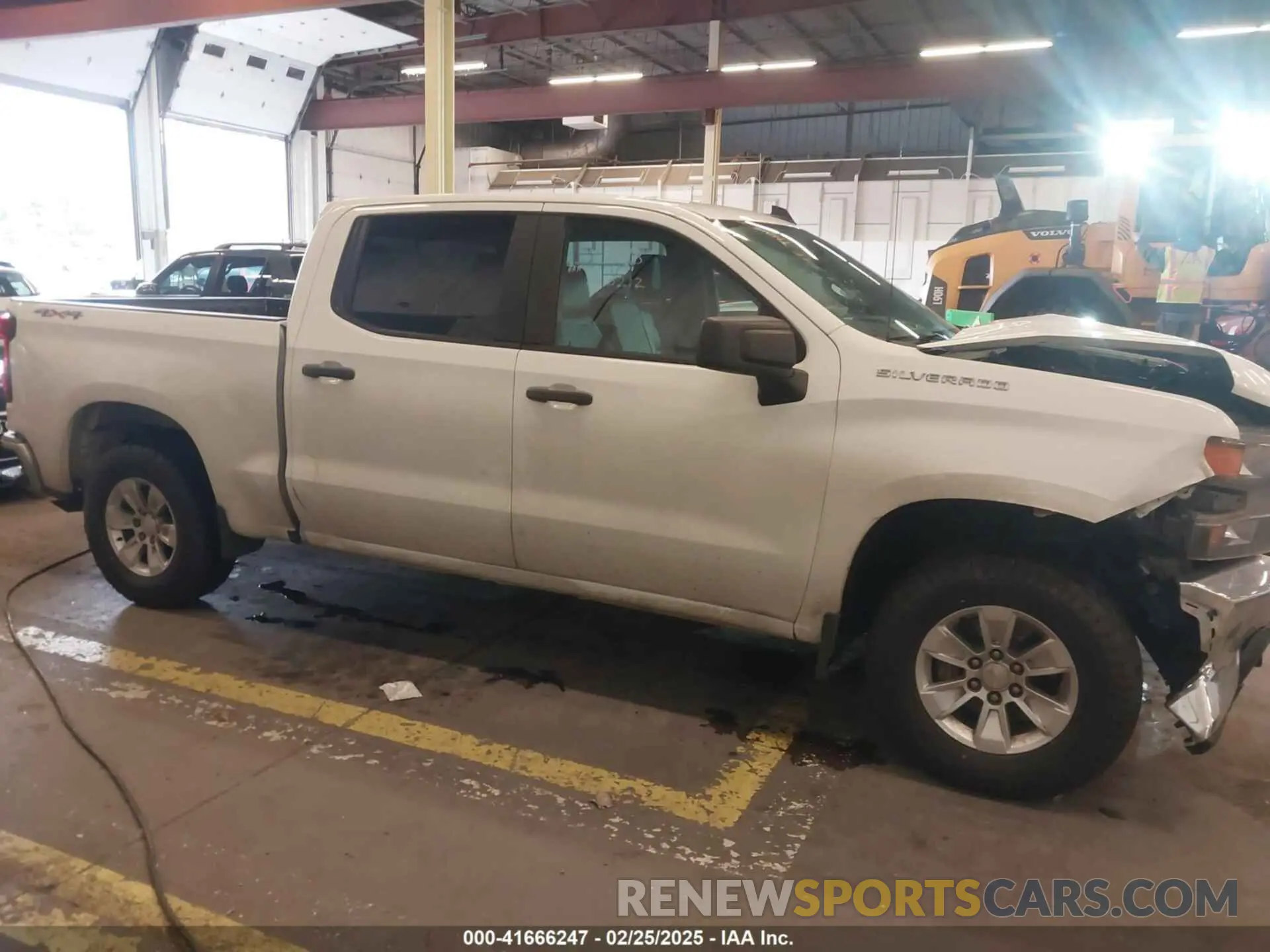 14 Photograph of a damaged car 3GCUYAEF3KG283635 CHEVROLET SILVERADO 1500 2019