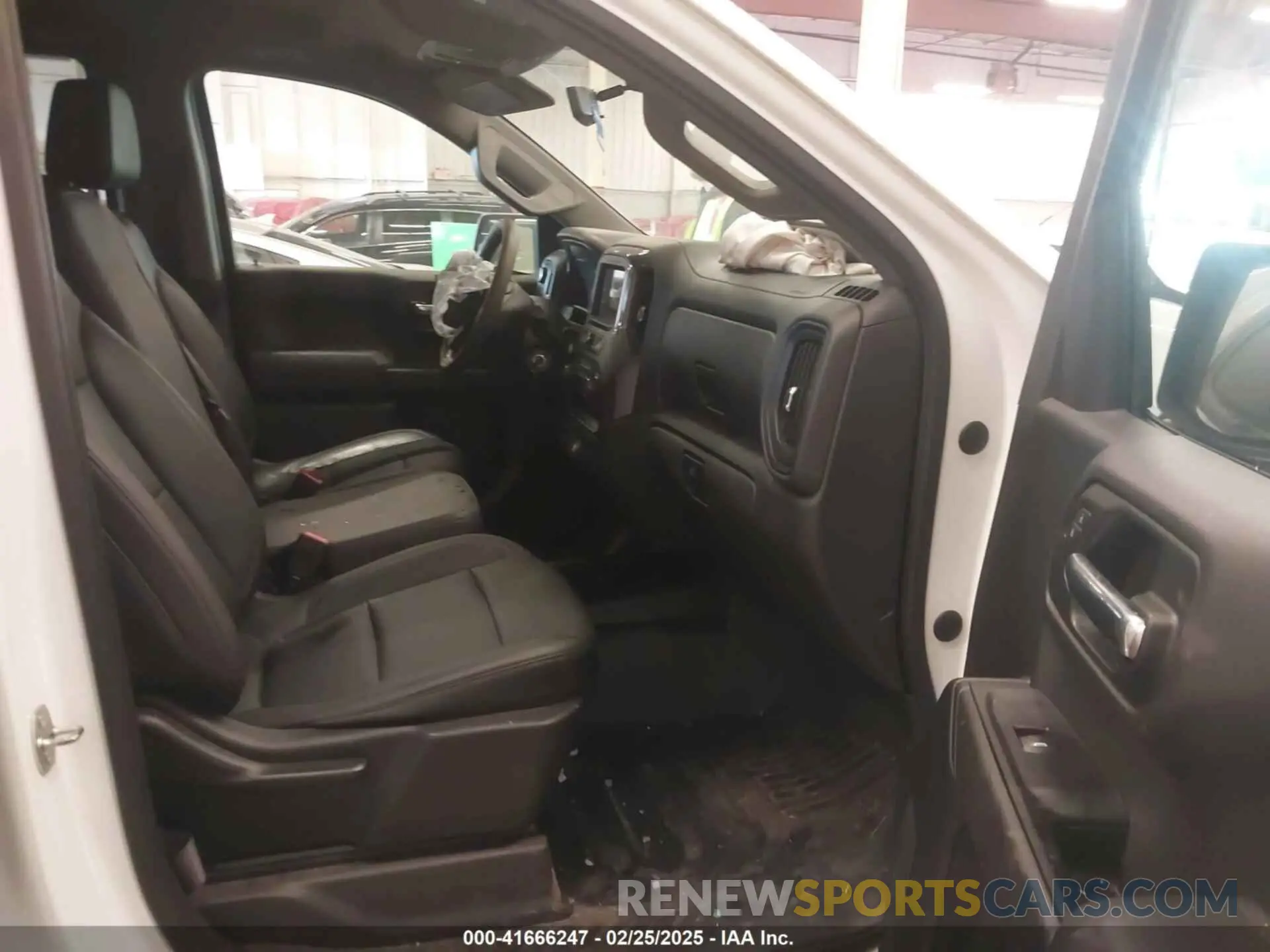 5 Photograph of a damaged car 3GCUYAEF3KG283635 CHEVROLET SILVERADO 1500 2019