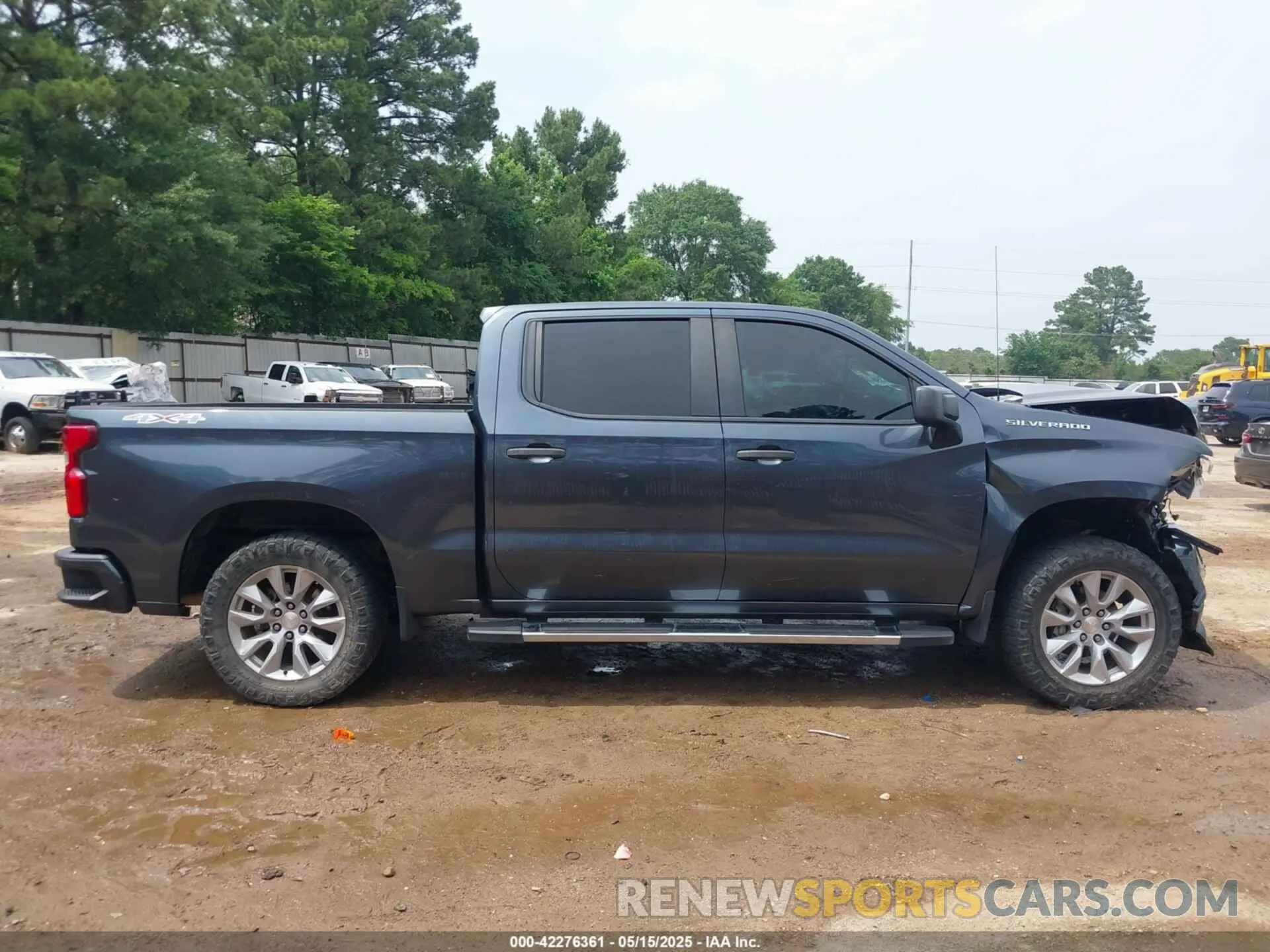 13 Photograph of a damaged car 3GCUYBEF0KG154211 CHEVROLET SILVERADO 1500 2019