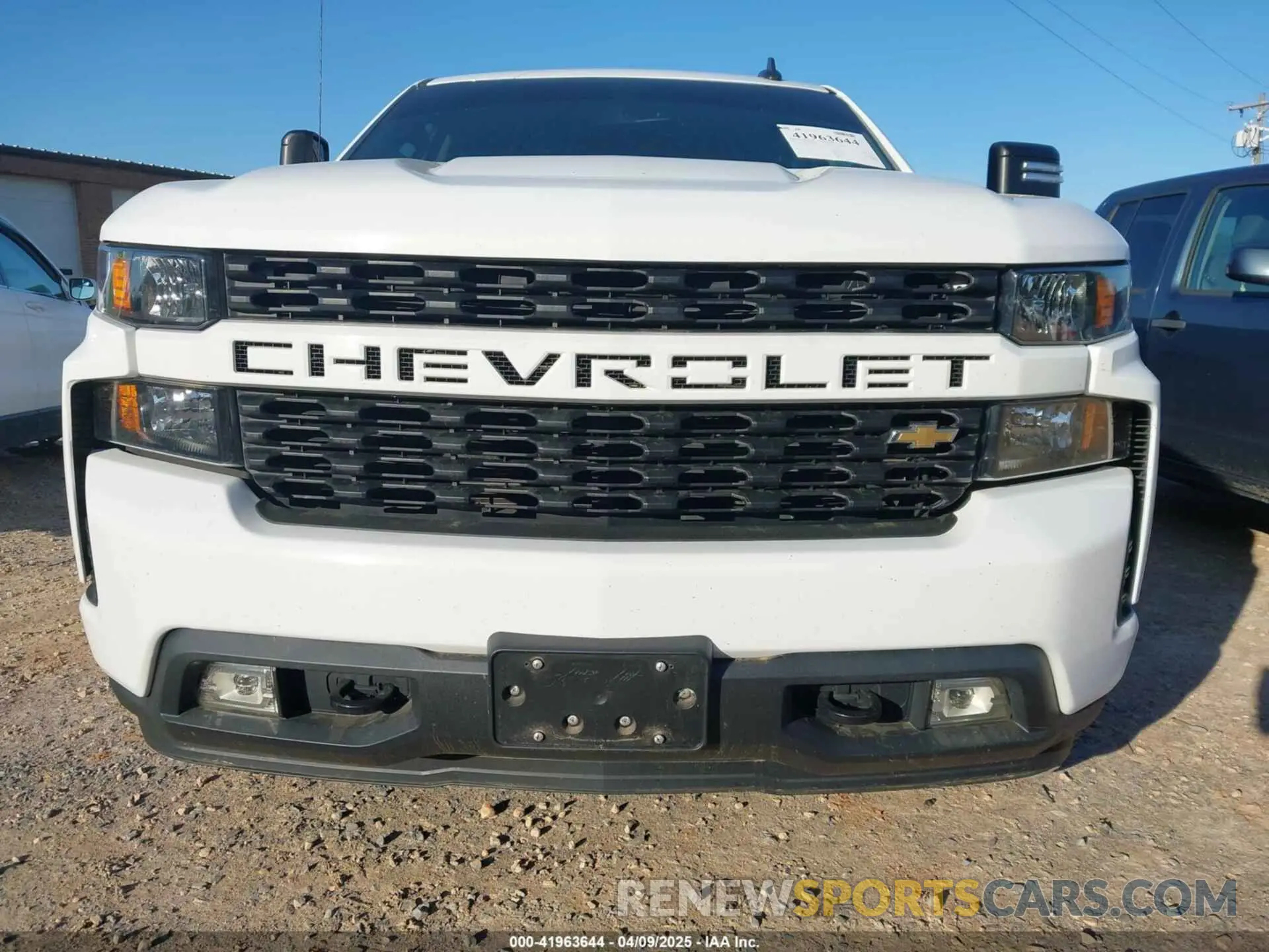12 Photograph of a damaged car 3GCUYBEF3KG701004 CHEVROLET SILVERADO 1500 2019