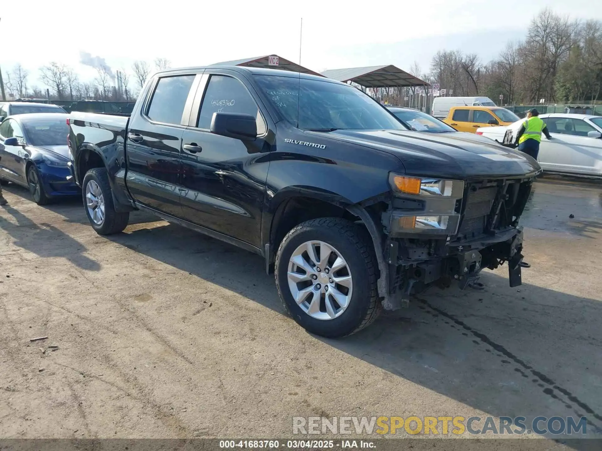 1 Photograph of a damaged car 3GCUYBEF4KG102693 CHEVROLET SILVERADO 1500 2019