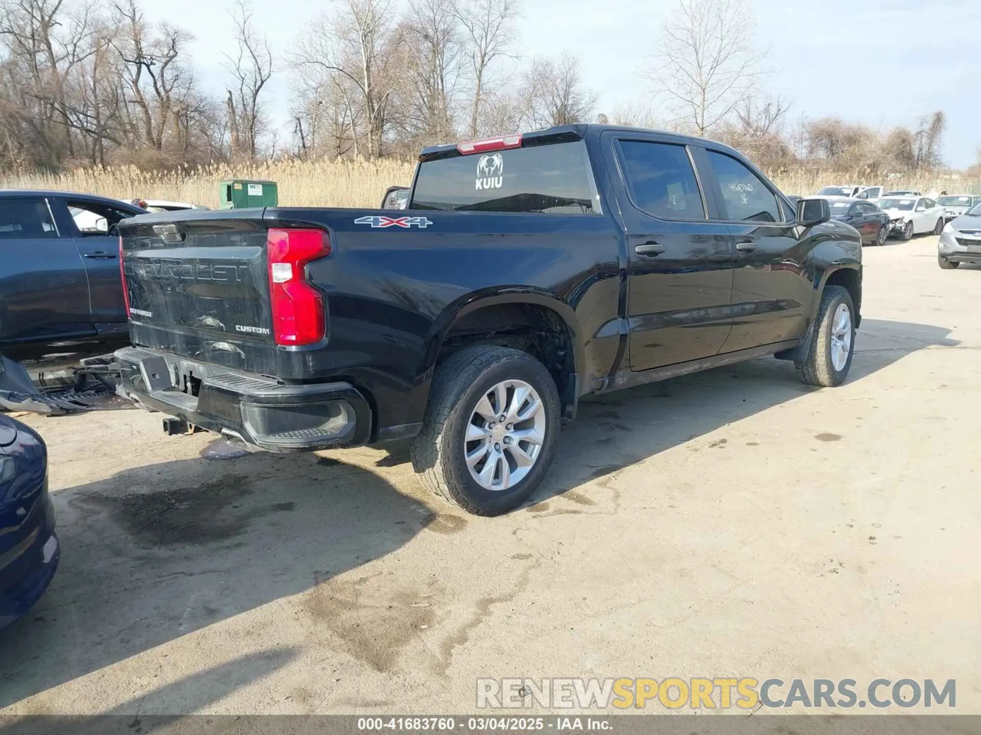 4 Photograph of a damaged car 3GCUYBEF4KG102693 CHEVROLET SILVERADO 1500 2019