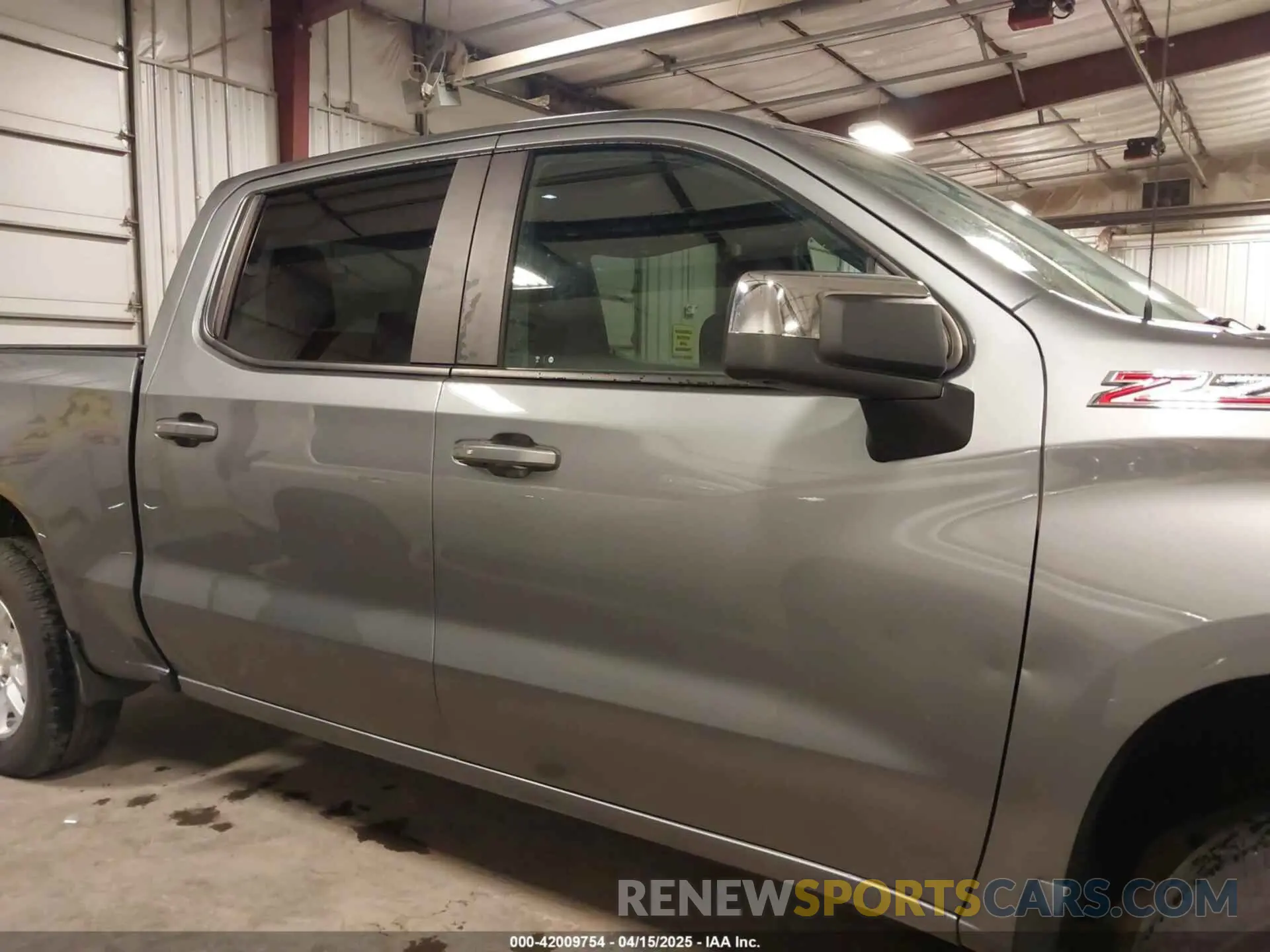 14 Photograph of a damaged car 3GCUYDED0KG262712 CHEVROLET SILVERADO 1500 2019