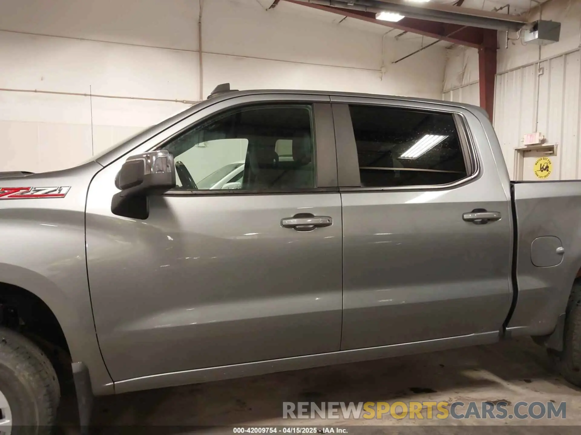15 Photograph of a damaged car 3GCUYDED0KG262712 CHEVROLET SILVERADO 1500 2019