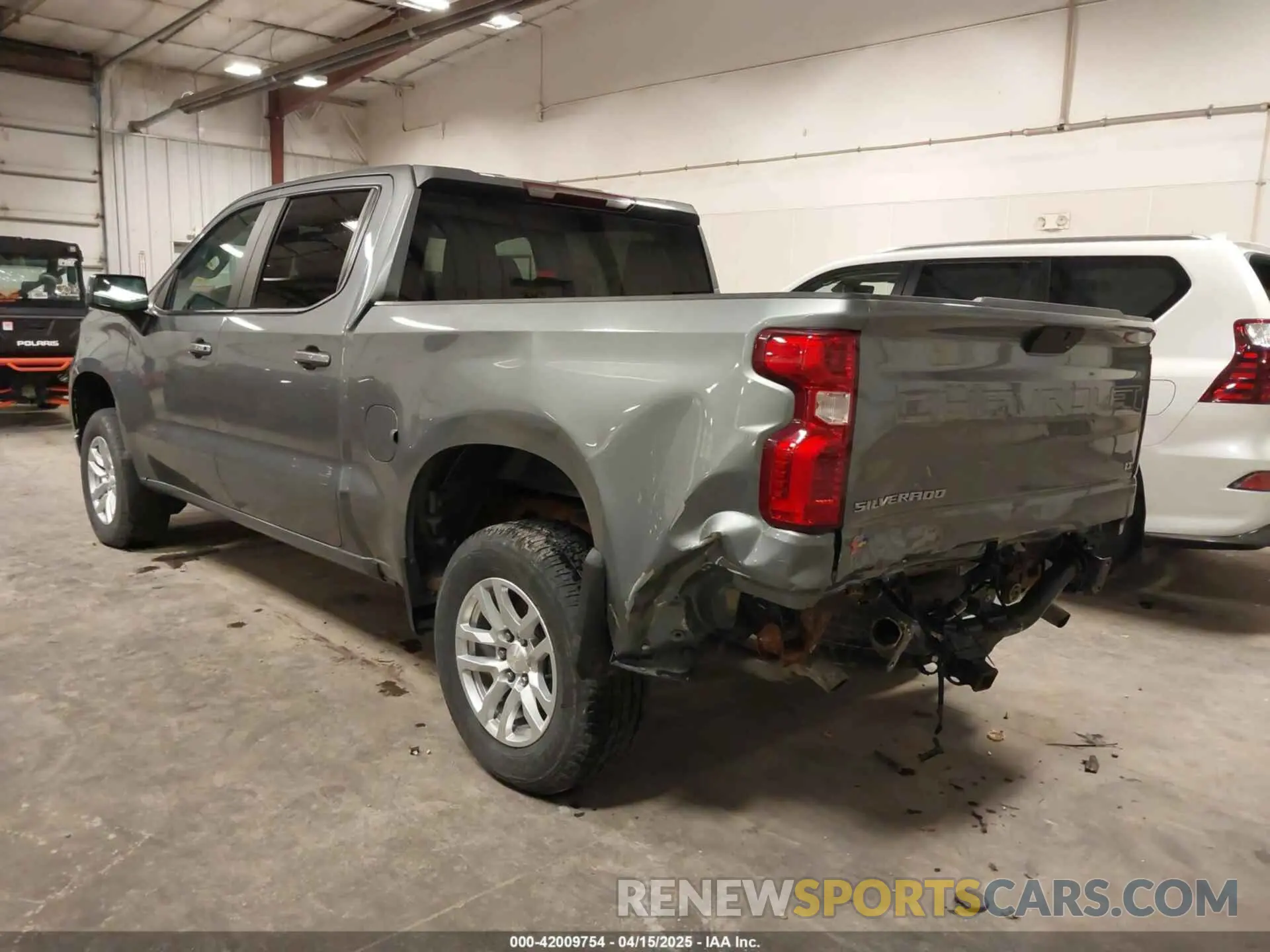 3 Photograph of a damaged car 3GCUYDED0KG262712 CHEVROLET SILVERADO 1500 2019