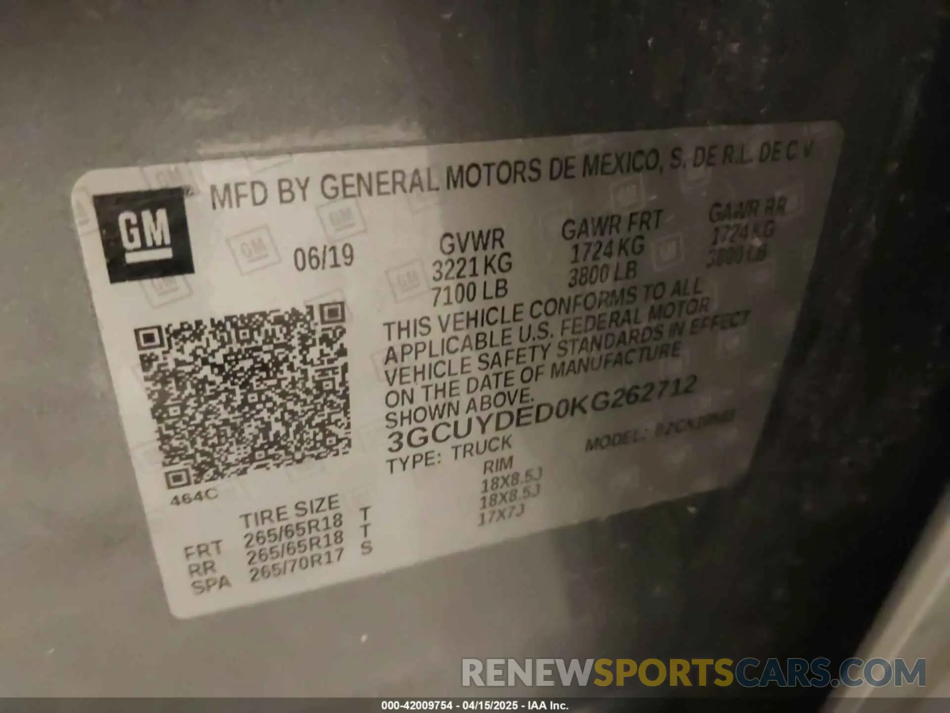 9 Photograph of a damaged car 3GCUYDED0KG262712 CHEVROLET SILVERADO 1500 2019