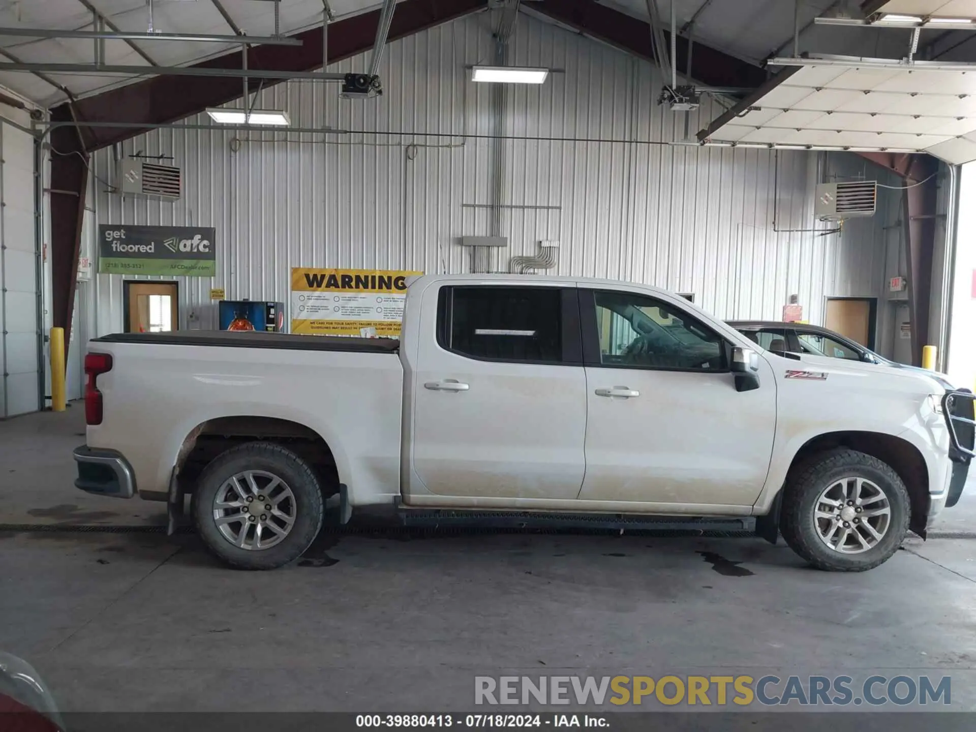 13 Photograph of a damaged car 3GCUYDED1KG120689 CHEVROLET SILVERADO 1500 2019