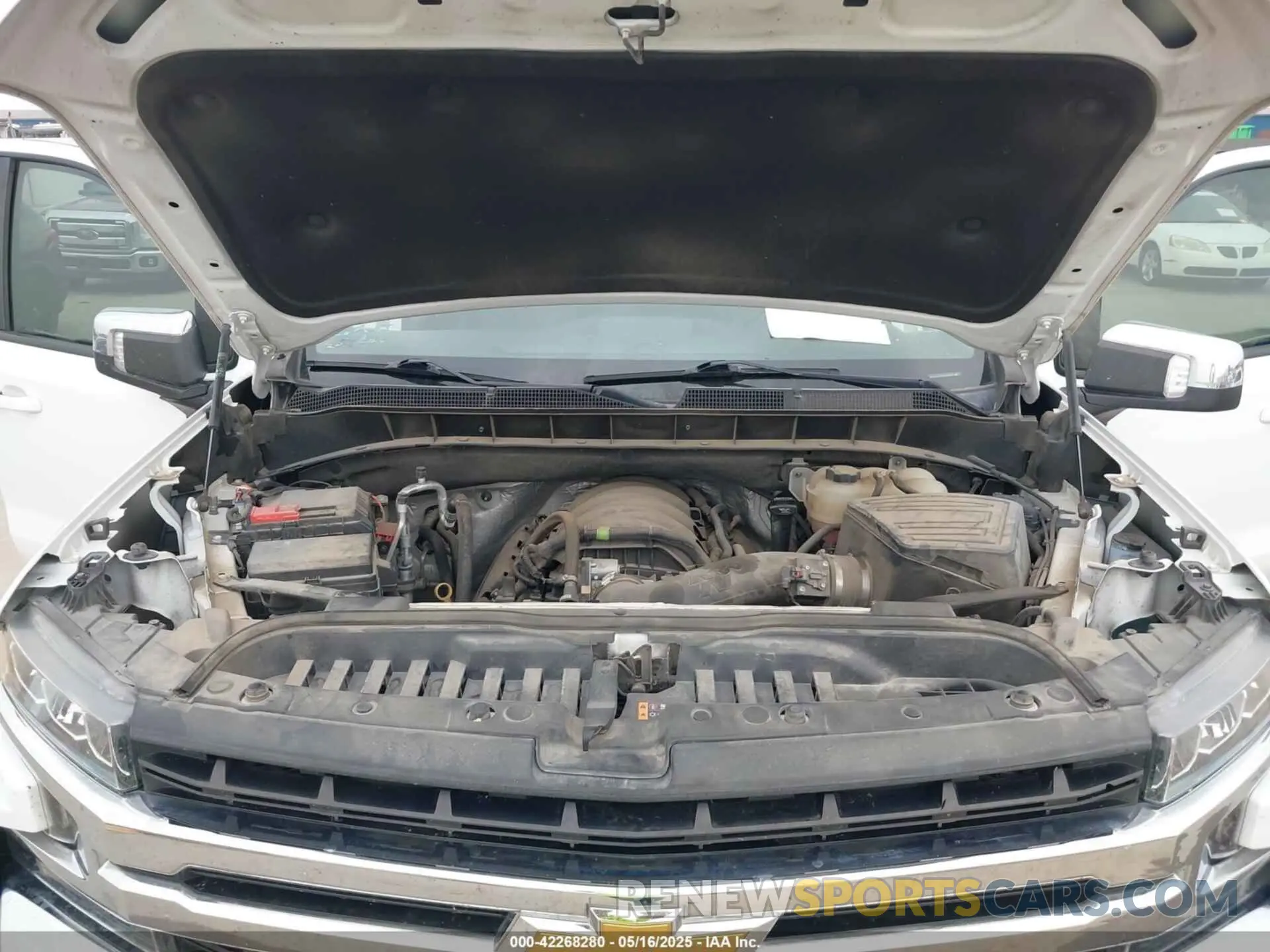 10 Photograph of a damaged car 3GCUYDED1KG200302 CHEVROLET SILVERADO 1500 2019