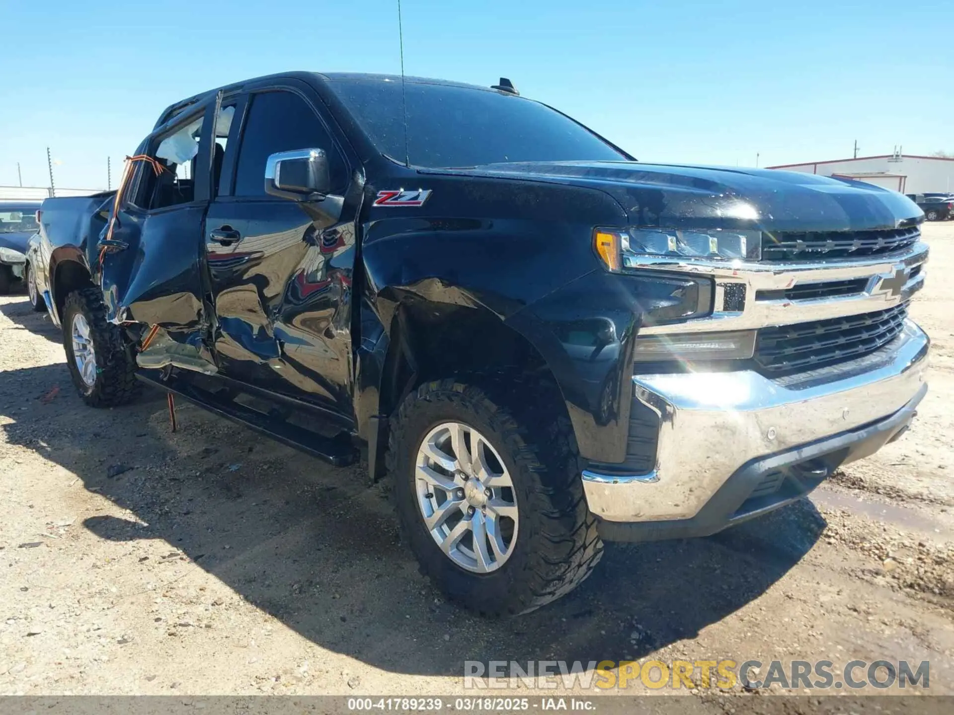 1 Photograph of a damaged car 3GCUYDED2KG130003 CHEVROLET SILVERADO 1500 2019