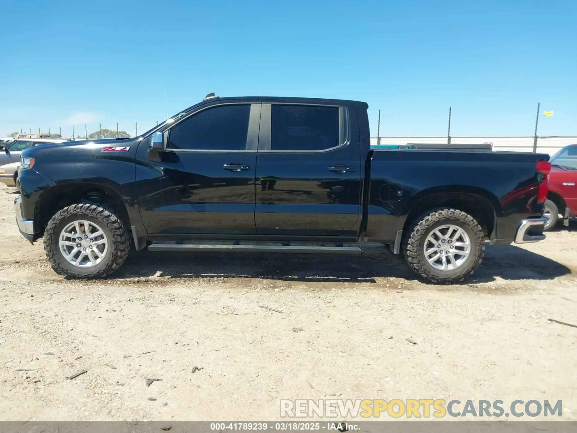 14 Photograph of a damaged car 3GCUYDED2KG130003 CHEVROLET SILVERADO 1500 2019