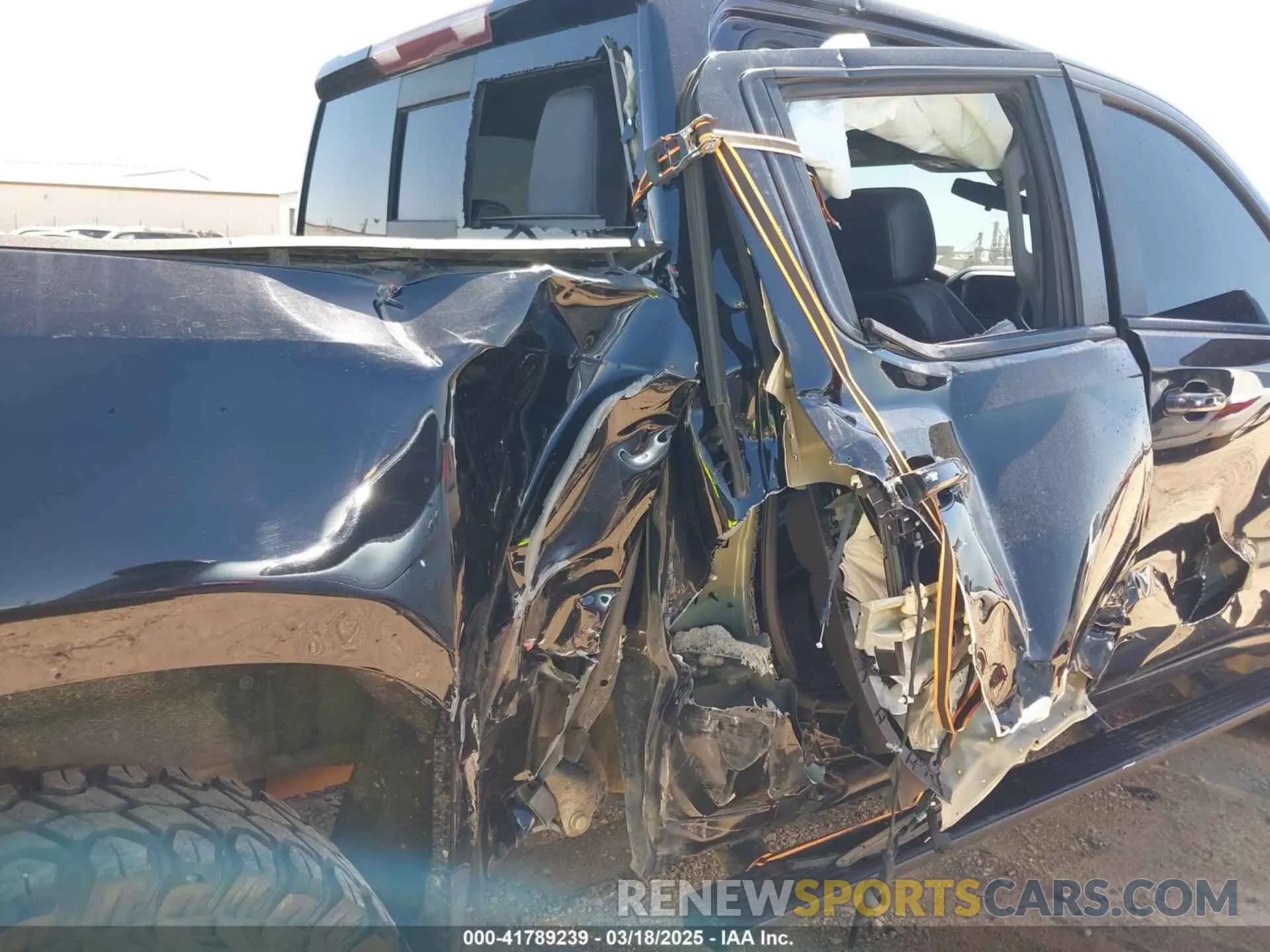 6 Photograph of a damaged car 3GCUYDED2KG130003 CHEVROLET SILVERADO 1500 2019