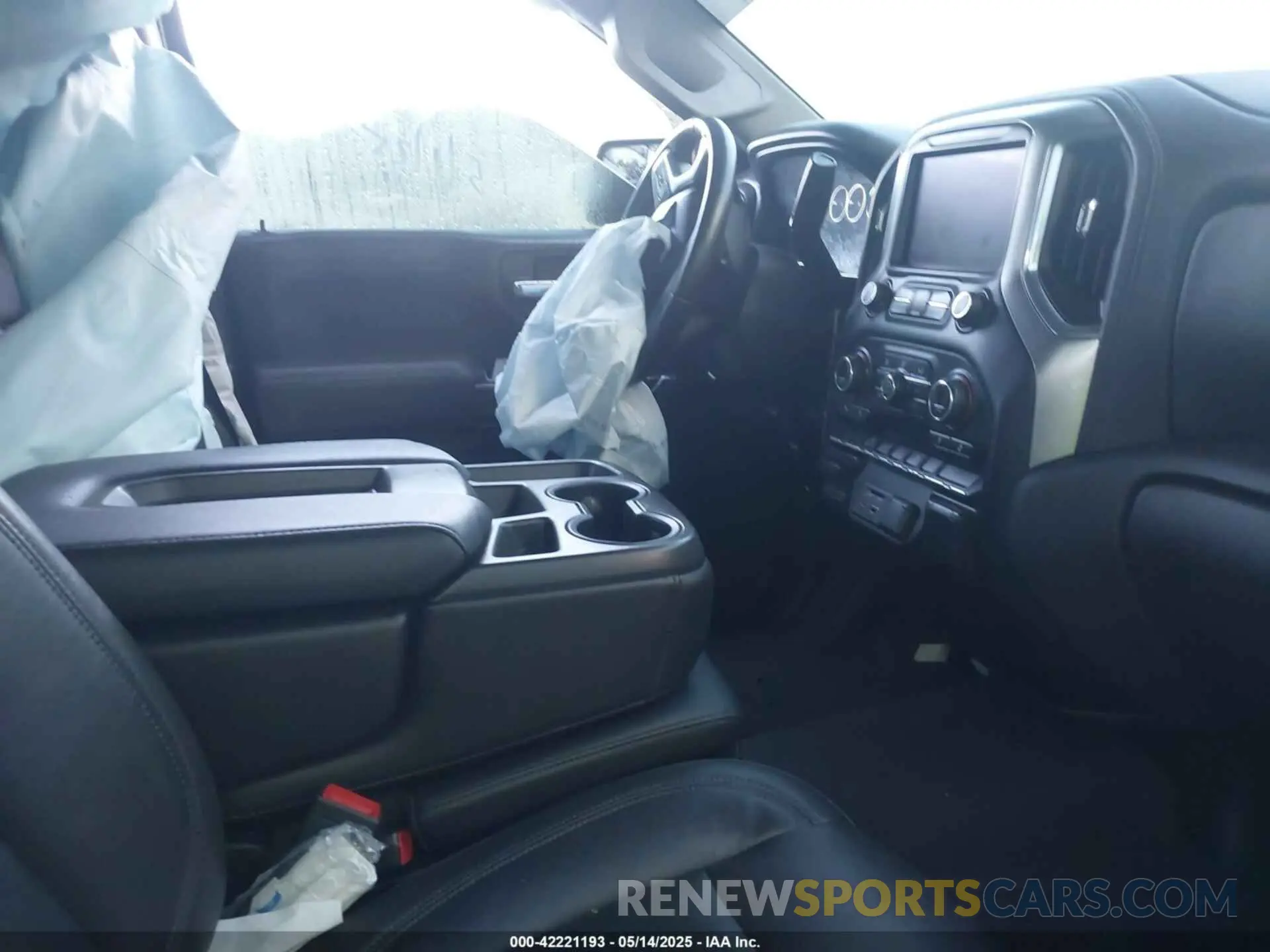 5 Photograph of a damaged car 3GCUYDED2KG145942 CHEVROLET SILVERADO 1500 2019