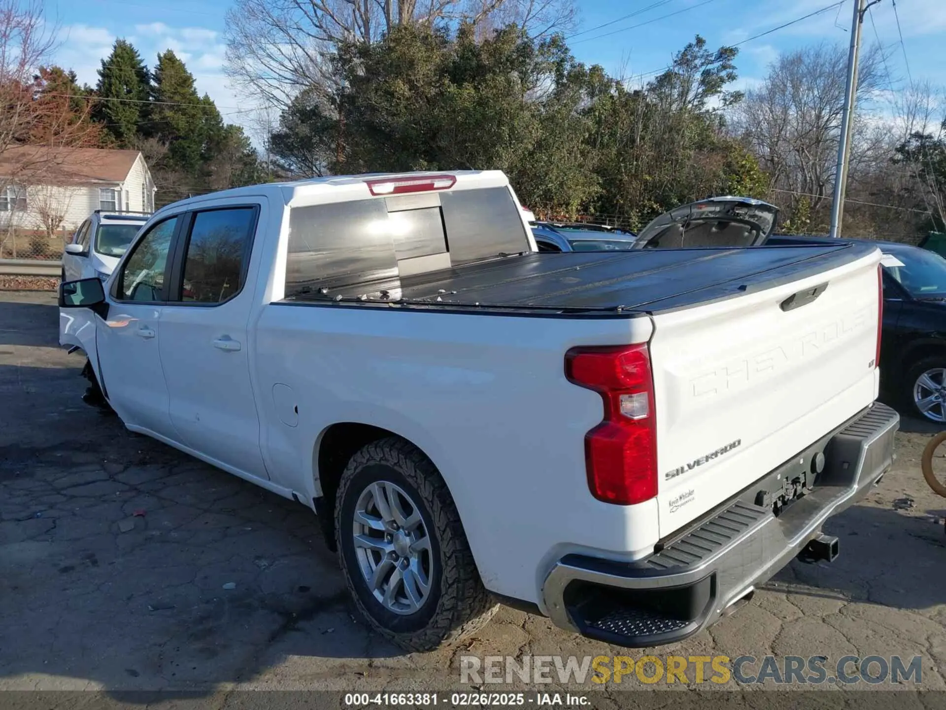 3 Photograph of a damaged car 3GCUYDED6KG131283 CHEVROLET SILVERADO 1500 2019
