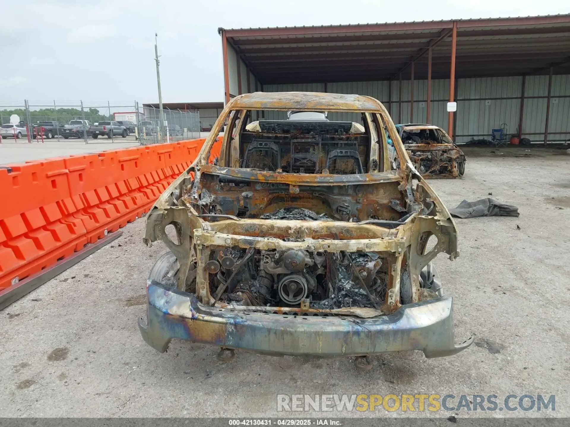 6 Photograph of a damaged car 3GCUYDED7KG136184 CHEVROLET SILVERADO 1500 2019