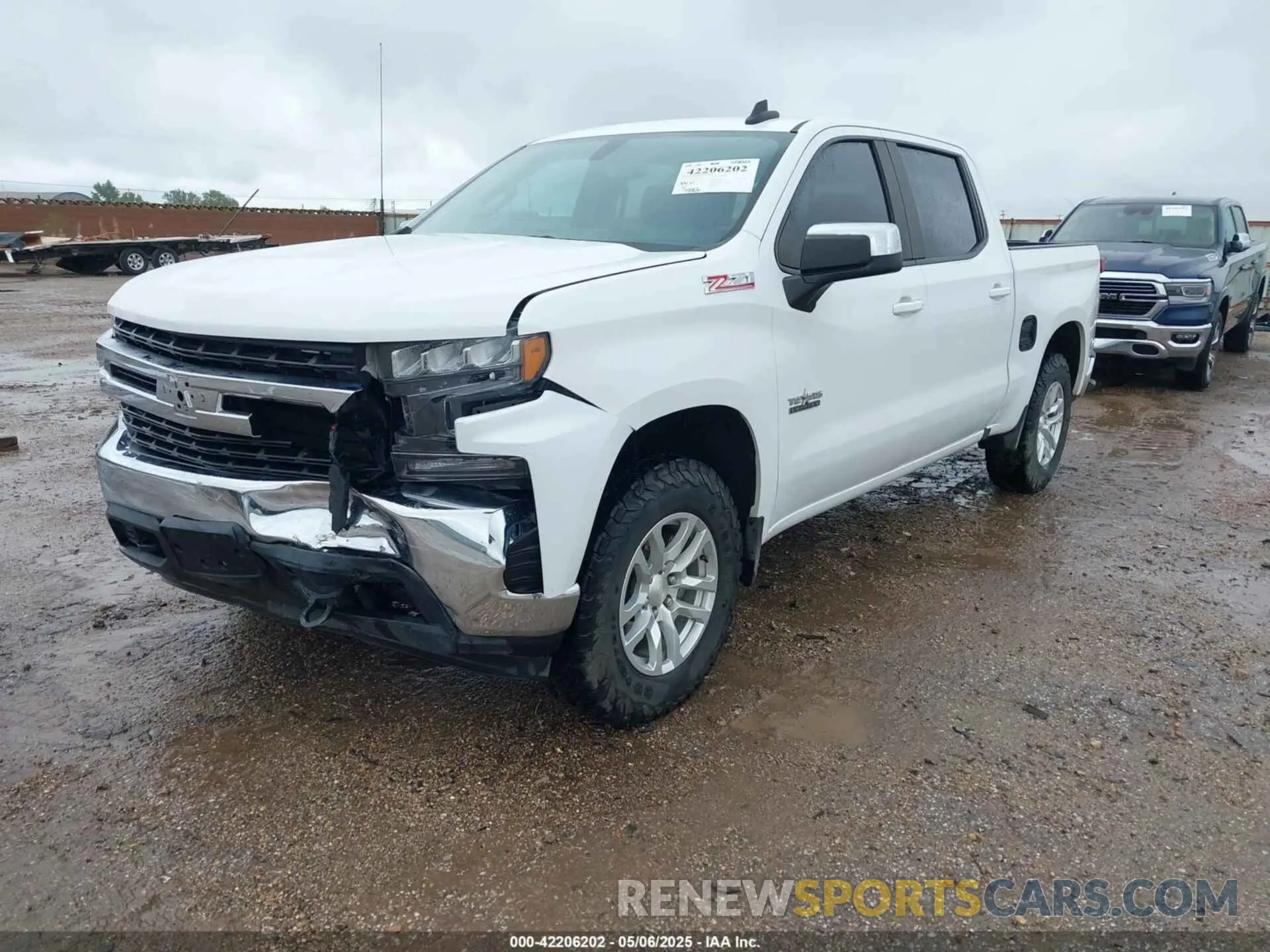 2 Photograph of a damaged car 3GCUYDED7KG166012 CHEVROLET SILVERADO 1500 2019
