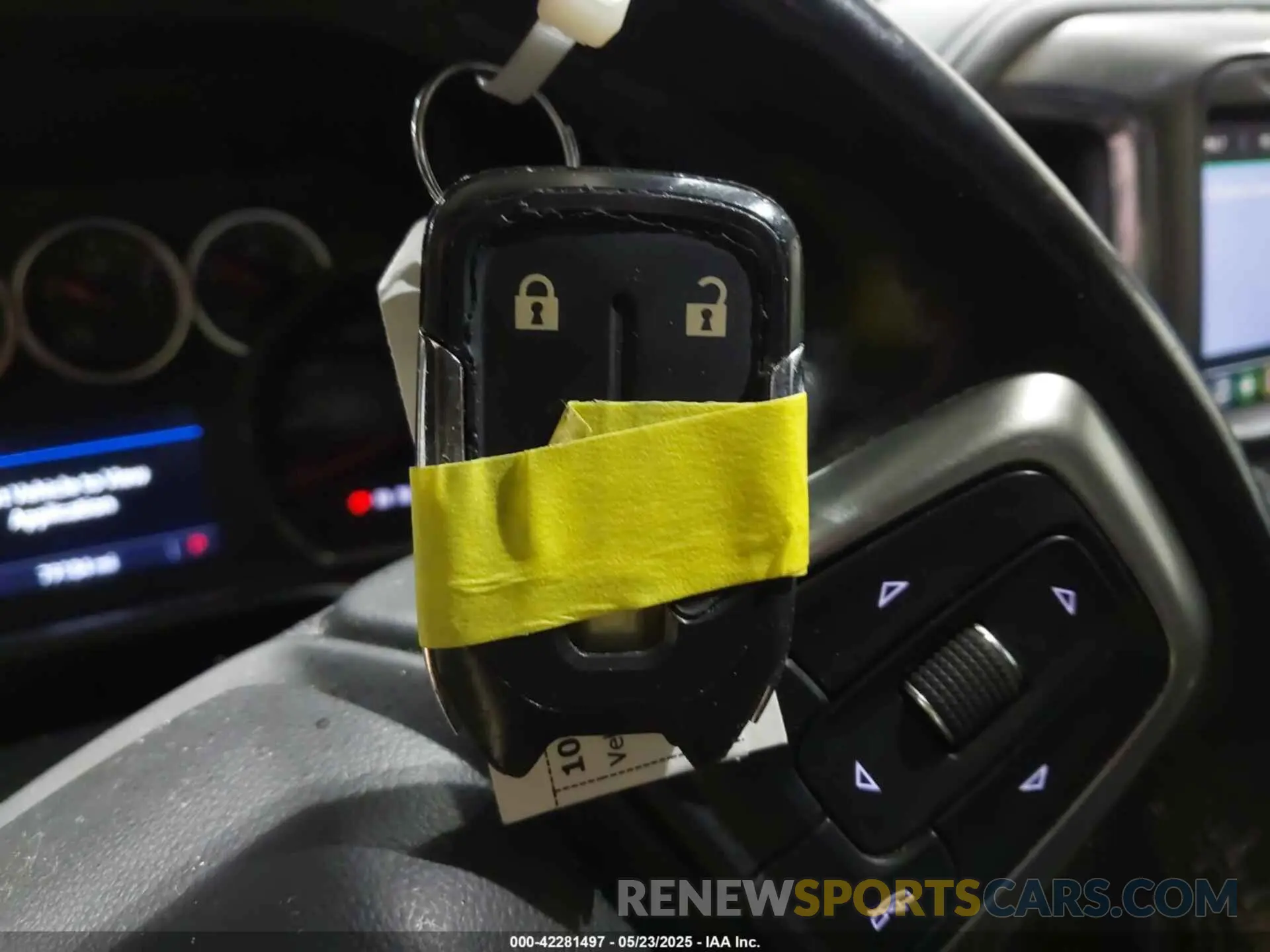 11 Photograph of a damaged car 3GCUYDED7KG207867 CHEVROLET SILVERADO 1500 2019