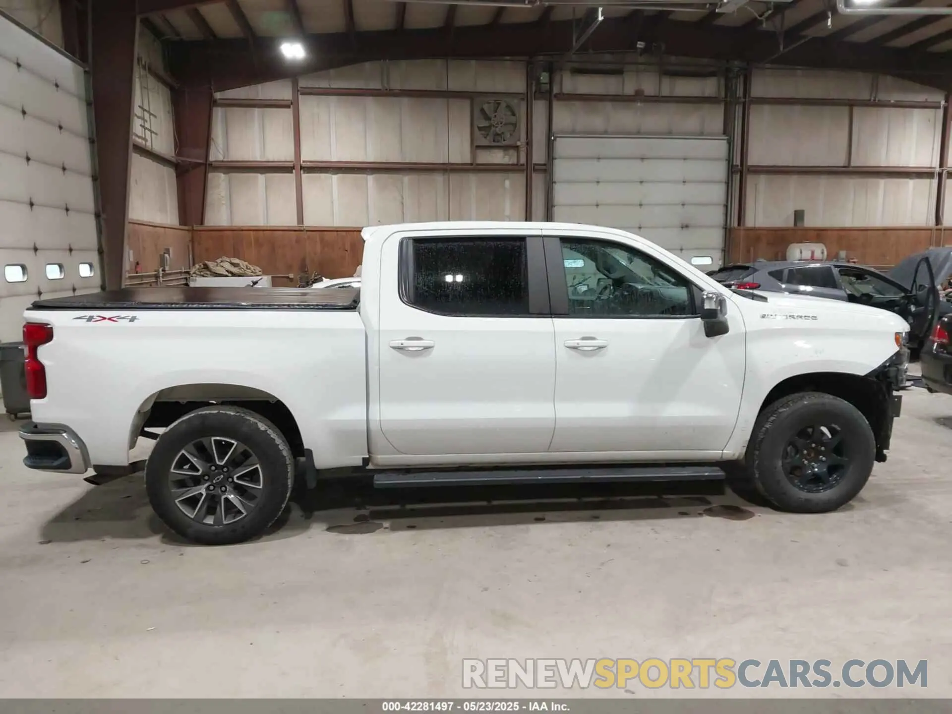 13 Photograph of a damaged car 3GCUYDED7KG207867 CHEVROLET SILVERADO 1500 2019