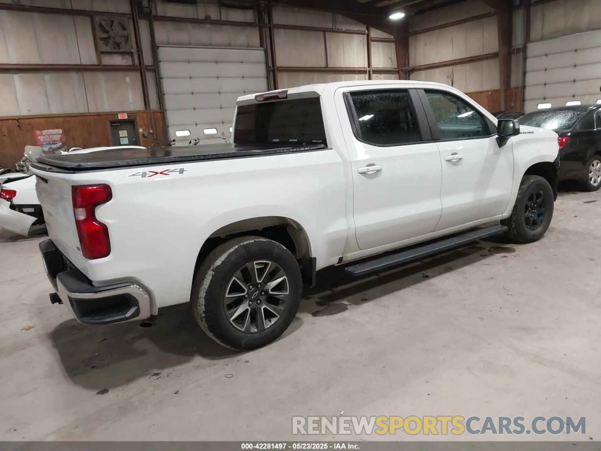 4 Photograph of a damaged car 3GCUYDED7KG207867 CHEVROLET SILVERADO 1500 2019