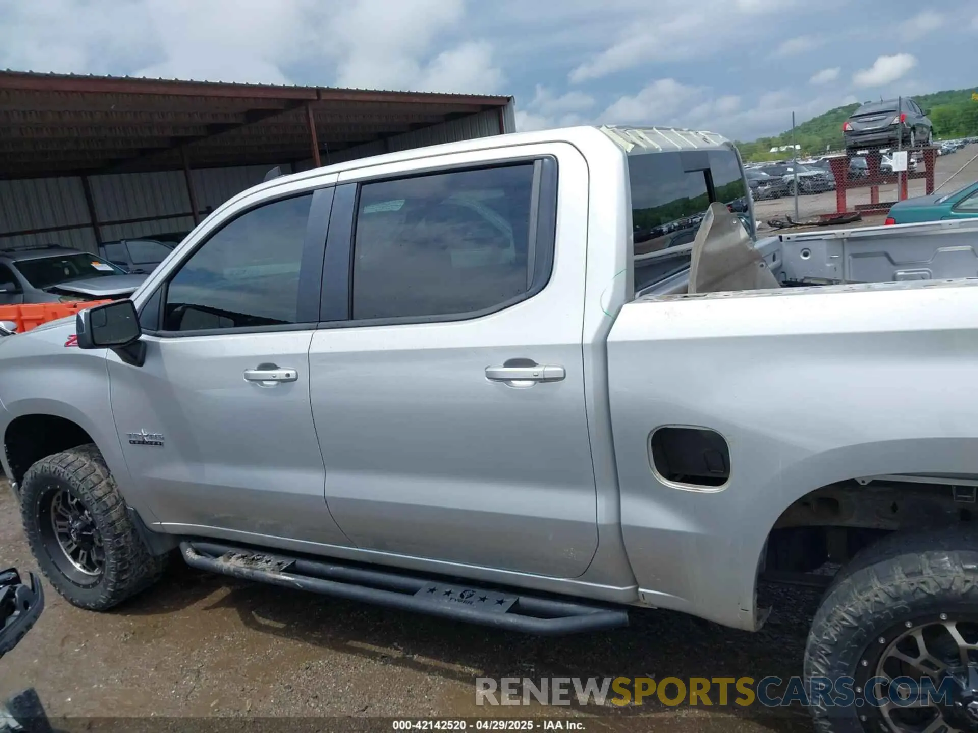 15 Photograph of a damaged car 3GCUYDED8KG155861 CHEVROLET SILVERADO 1500 2019