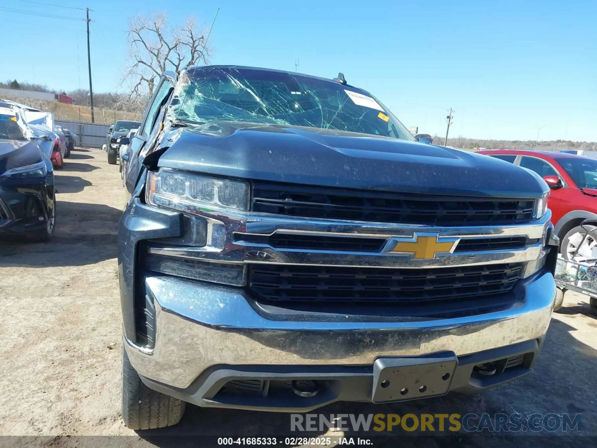13 Photograph of a damaged car 3GCUYDED8KG263719 CHEVROLET SILVERADO 1500 2019