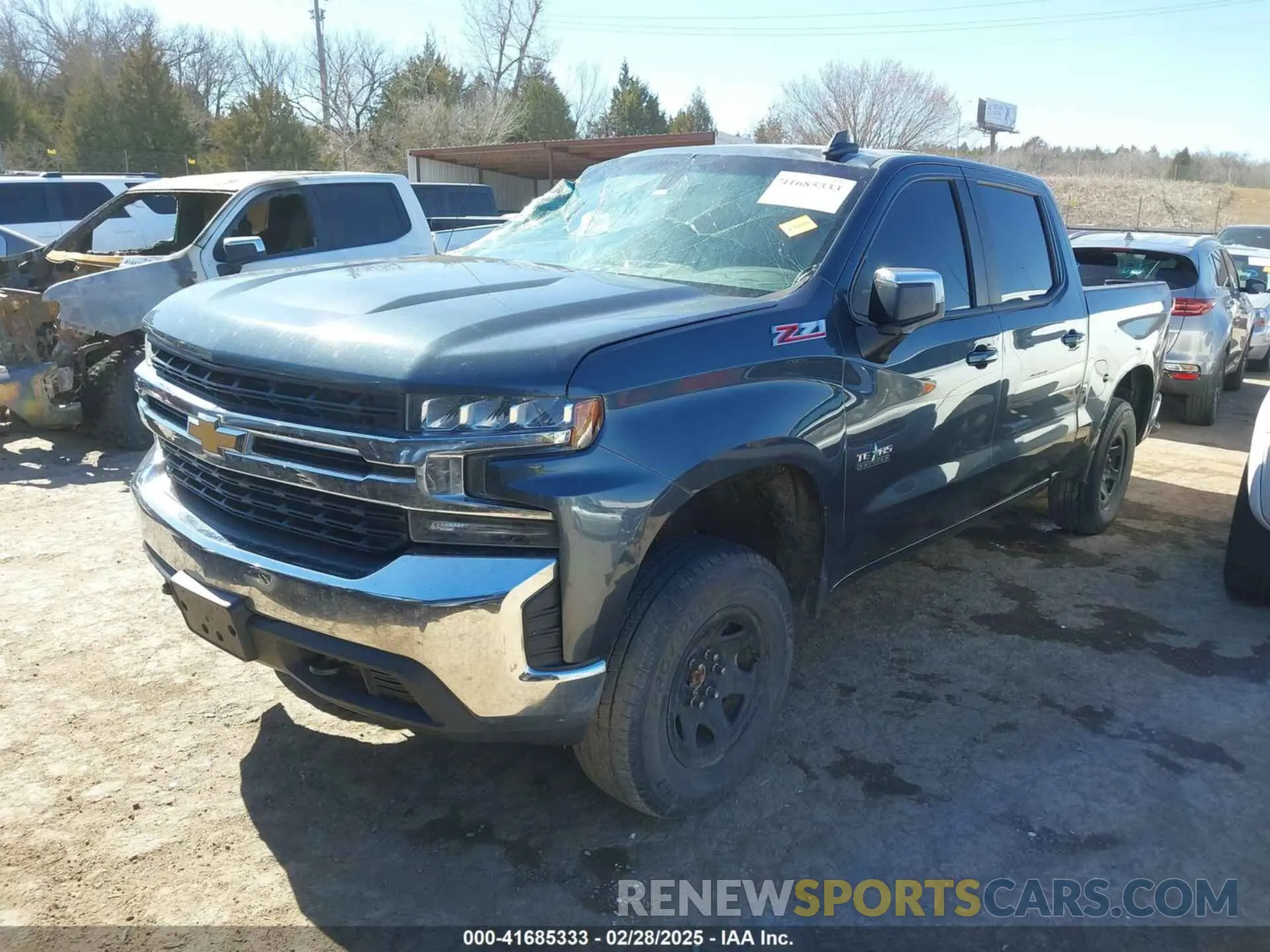 2 Photograph of a damaged car 3GCUYDED8KG263719 CHEVROLET SILVERADO 1500 2019