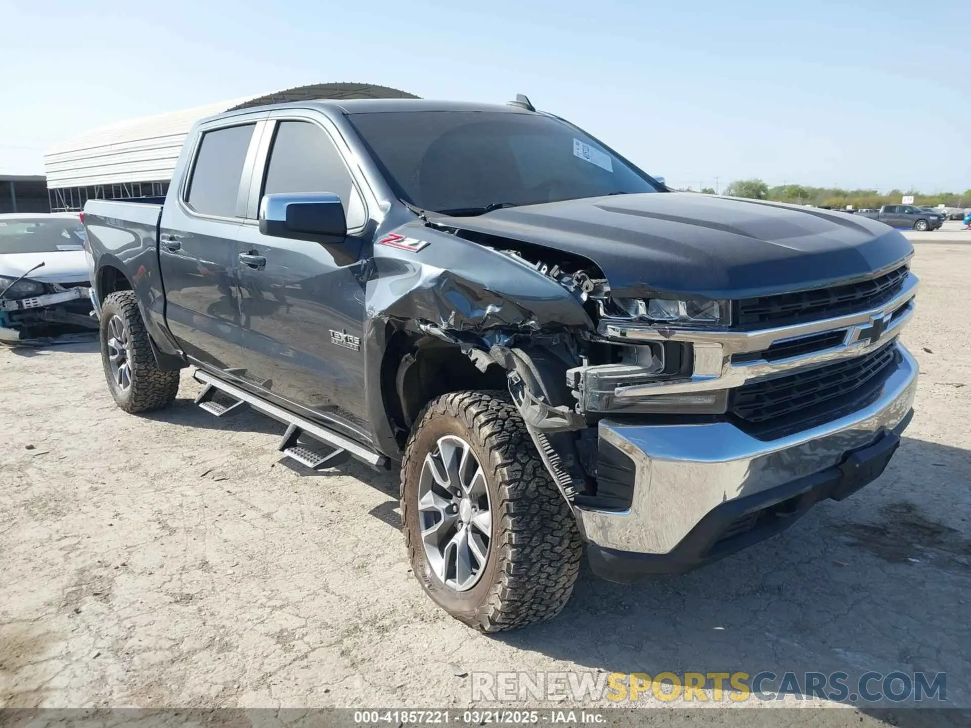 1 Photograph of a damaged car 3GCUYDEDXKG176761 CHEVROLET SILVERADO 1500 2019
