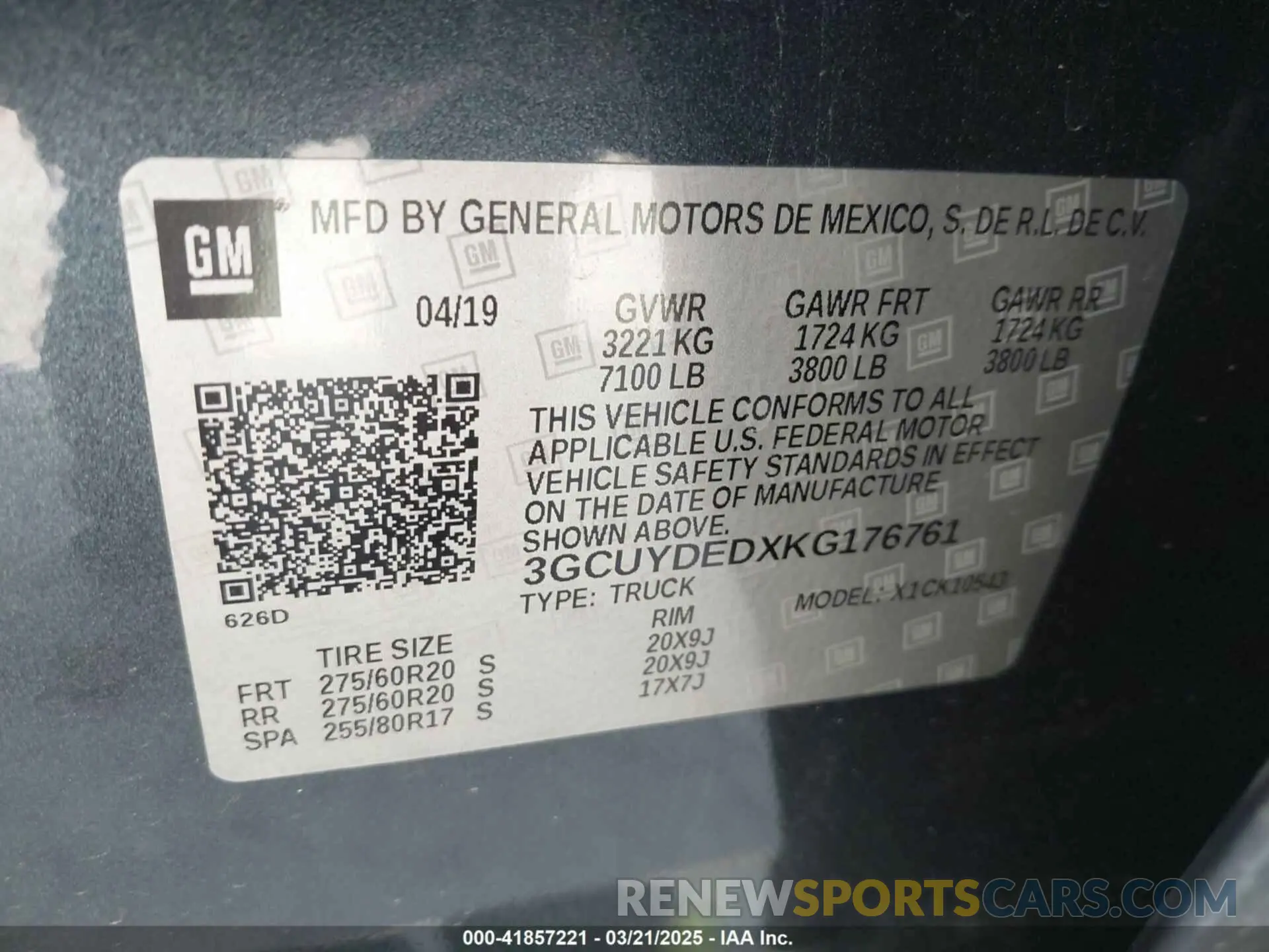 9 Photograph of a damaged car 3GCUYDEDXKG176761 CHEVROLET SILVERADO 1500 2019