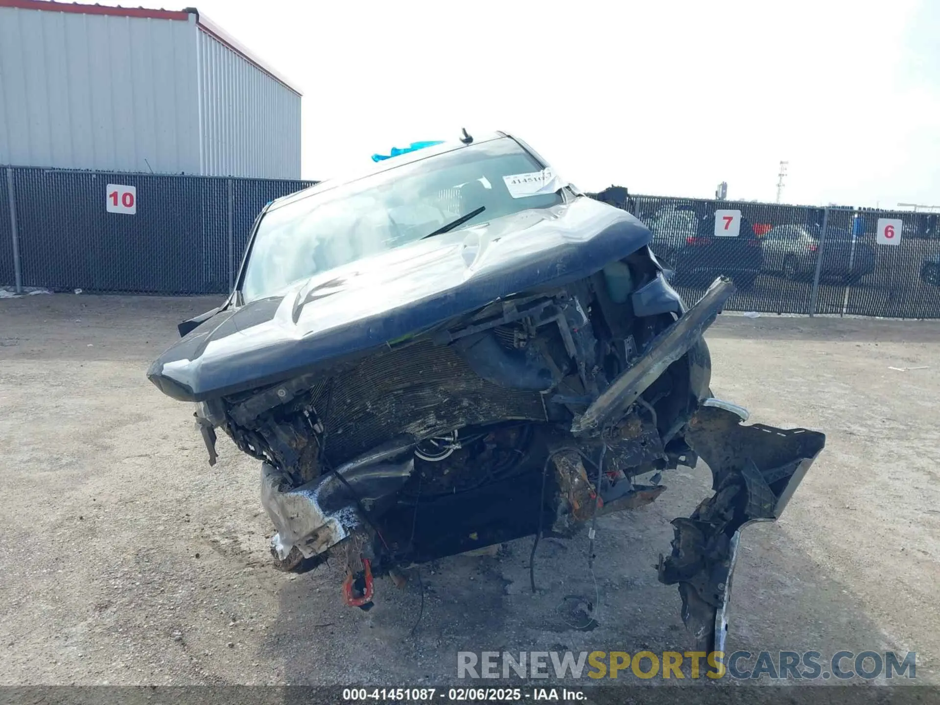11 Photograph of a damaged car 3GCUYDEDXKG192362 CHEVROLET SILVERADO 1500 2019