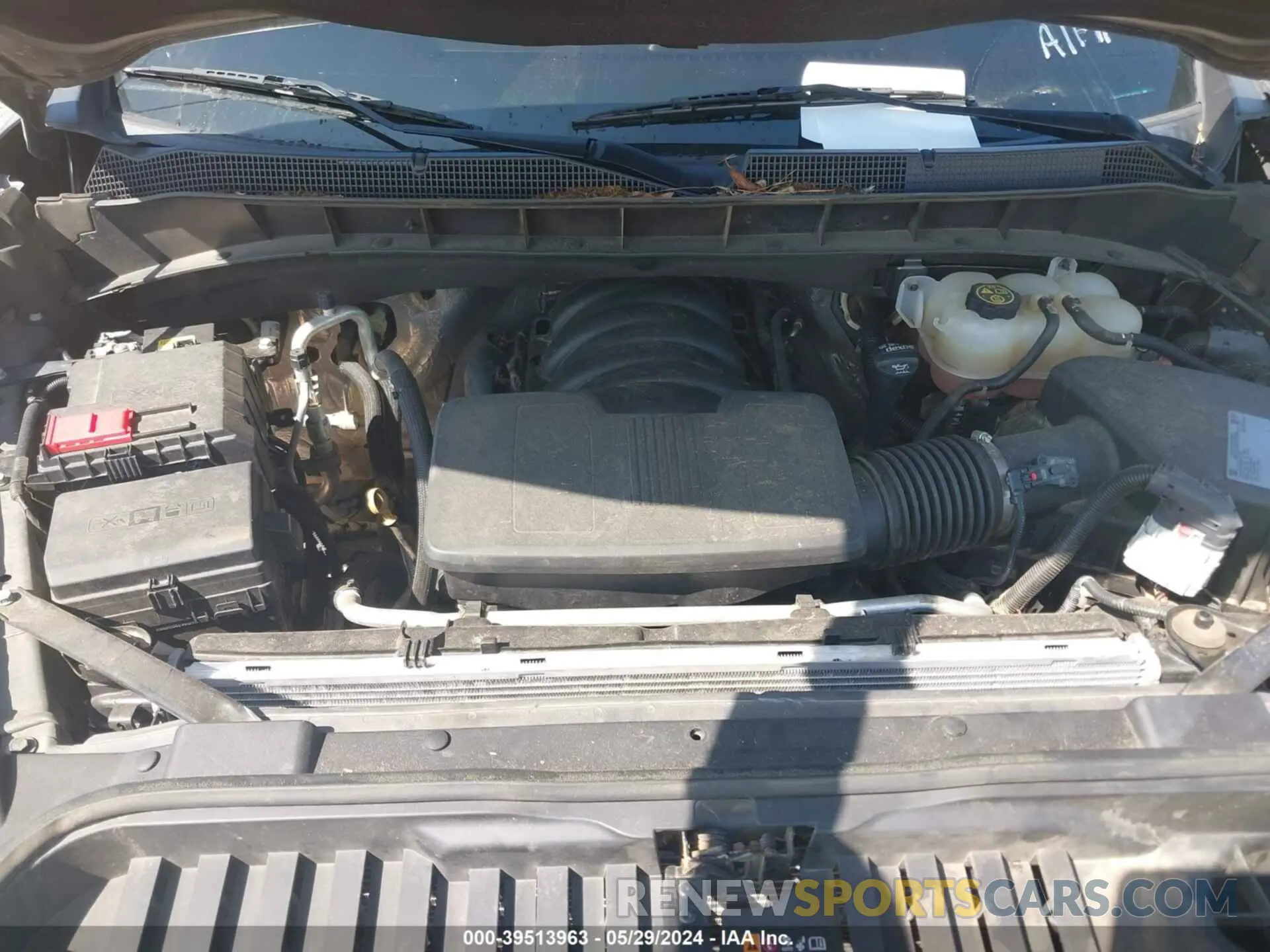 10 Photograph of a damaged car 3GCUYEED0KG265602 CHEVROLET SILVERADO 1500 2019
