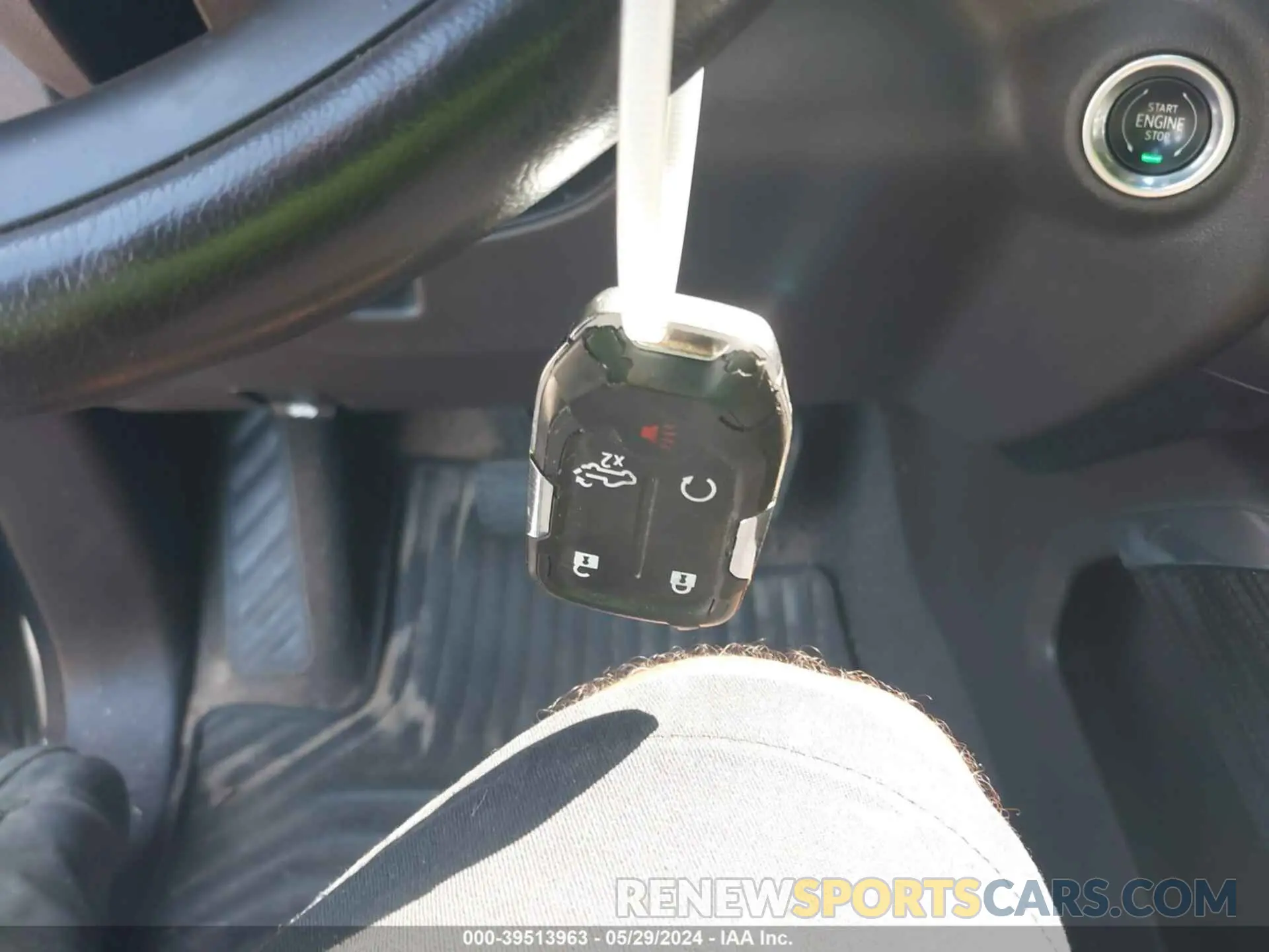 11 Photograph of a damaged car 3GCUYEED0KG265602 CHEVROLET SILVERADO 1500 2019