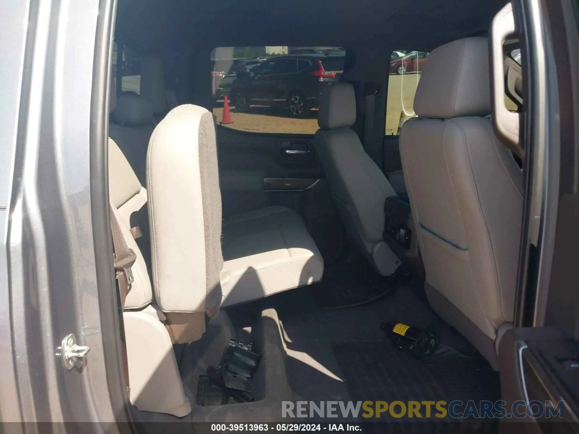 8 Photograph of a damaged car 3GCUYEED0KG265602 CHEVROLET SILVERADO 1500 2019