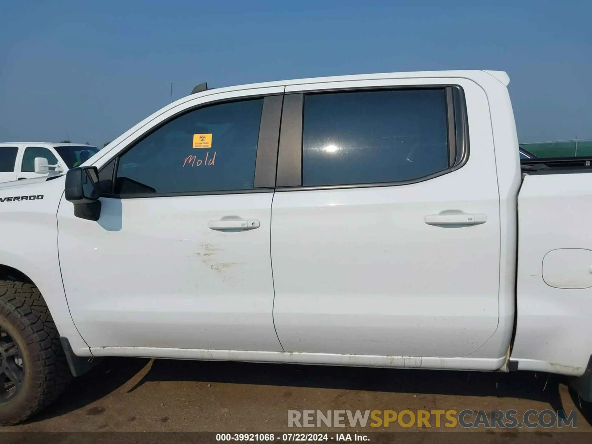 14 Photograph of a damaged car 3GCUYEED1KG131763 CHEVROLET SILVERADO 1500 2019