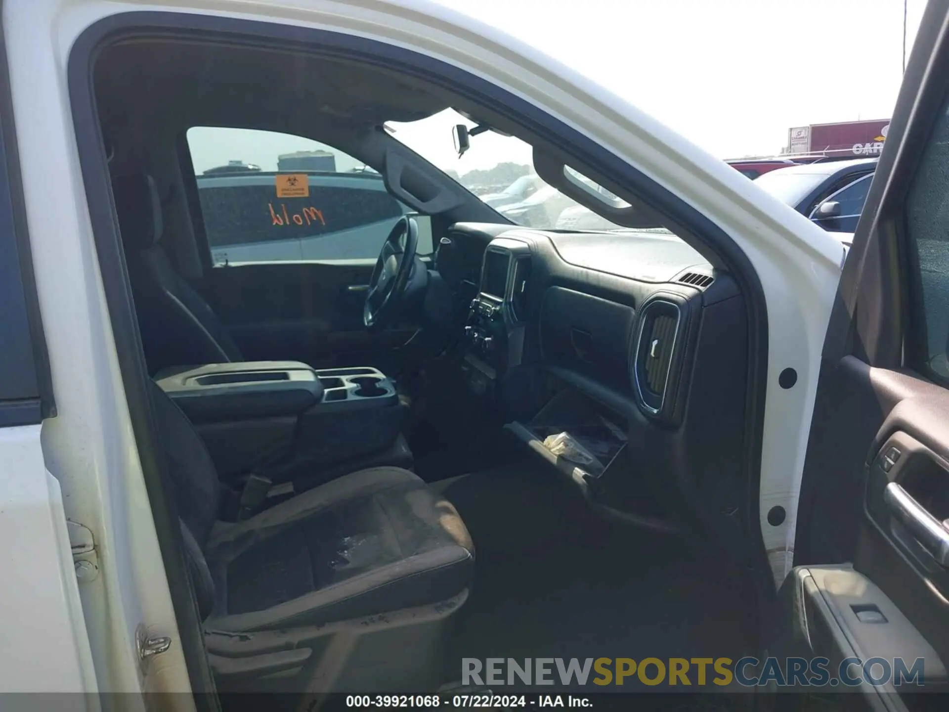 5 Photograph of a damaged car 3GCUYEED1KG131763 CHEVROLET SILVERADO 1500 2019