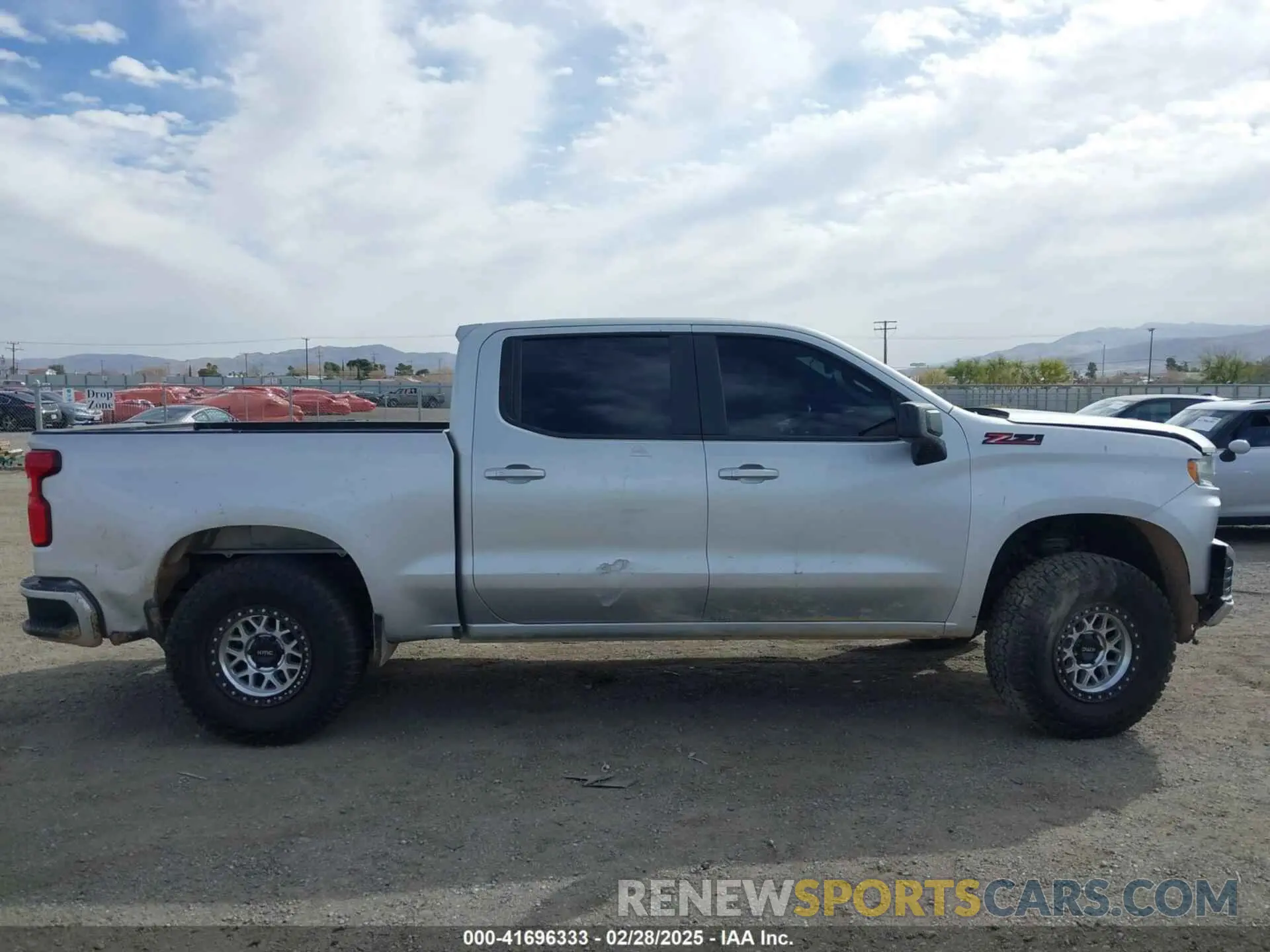 12 Photograph of a damaged car 3GCUYEED8KG117097 CHEVROLET SILVERADO 1500 2019