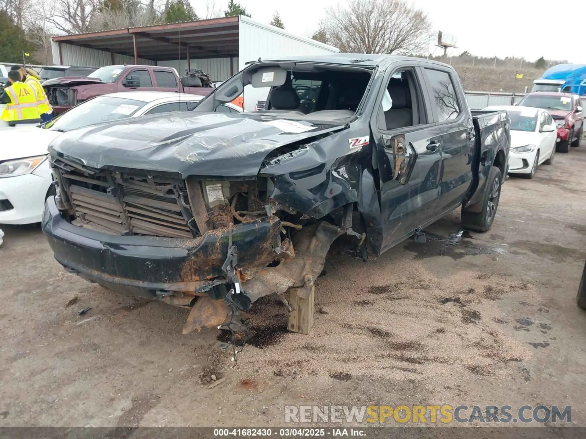 2 Photograph of a damaged car 3GCUYEED9KG101409 CHEVROLET SILVERADO 1500 2019