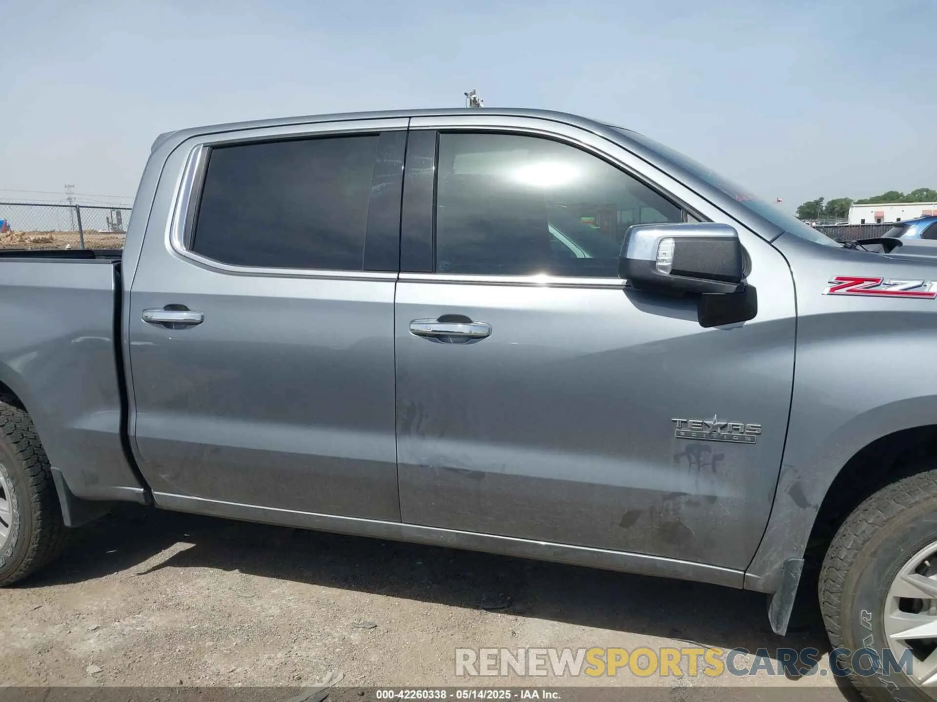 13 Photograph of a damaged car 3GCUYGED1KG265152 CHEVROLET SILVERADO 1500 2019