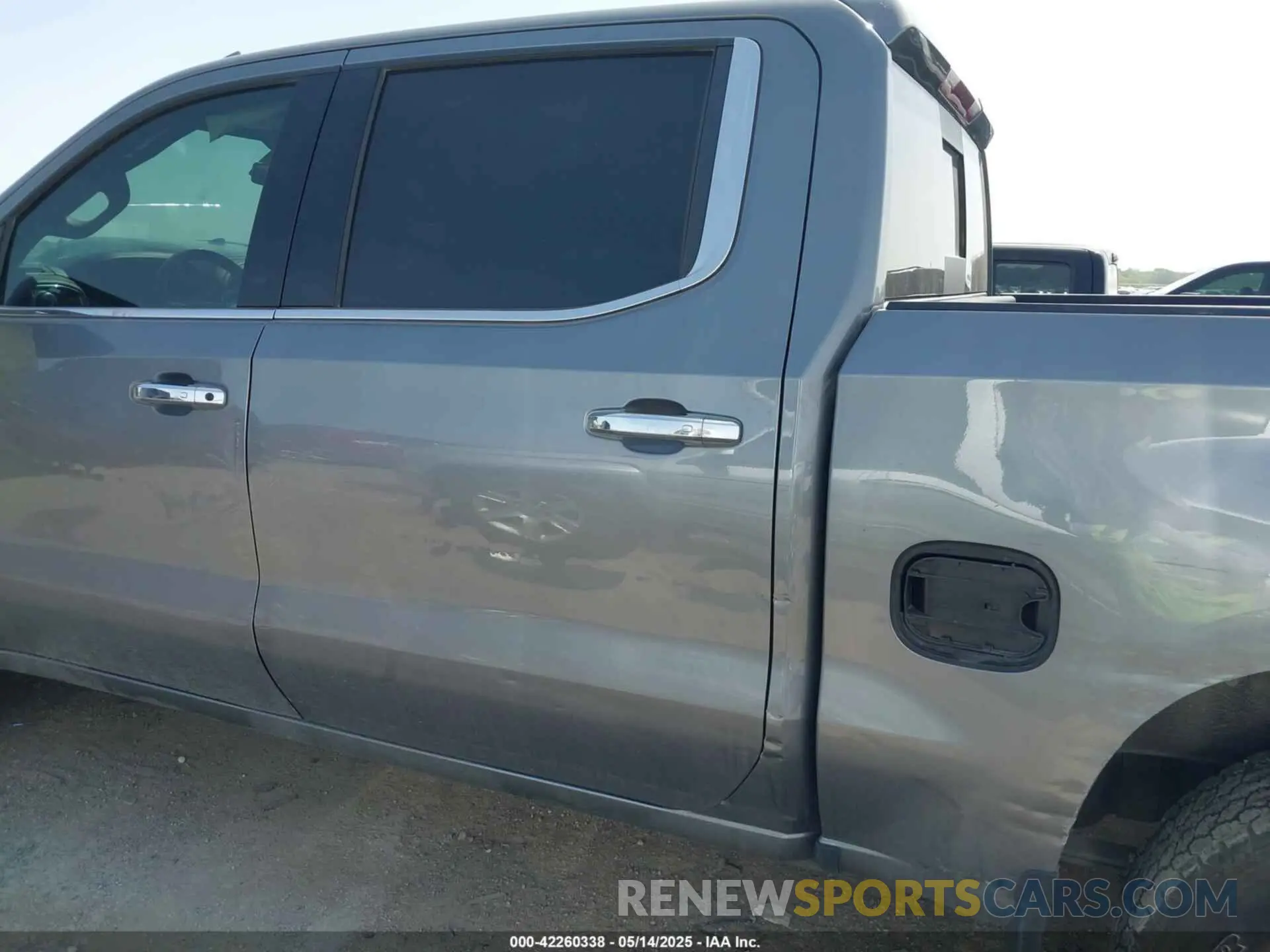 14 Photograph of a damaged car 3GCUYGED1KG265152 CHEVROLET SILVERADO 1500 2019