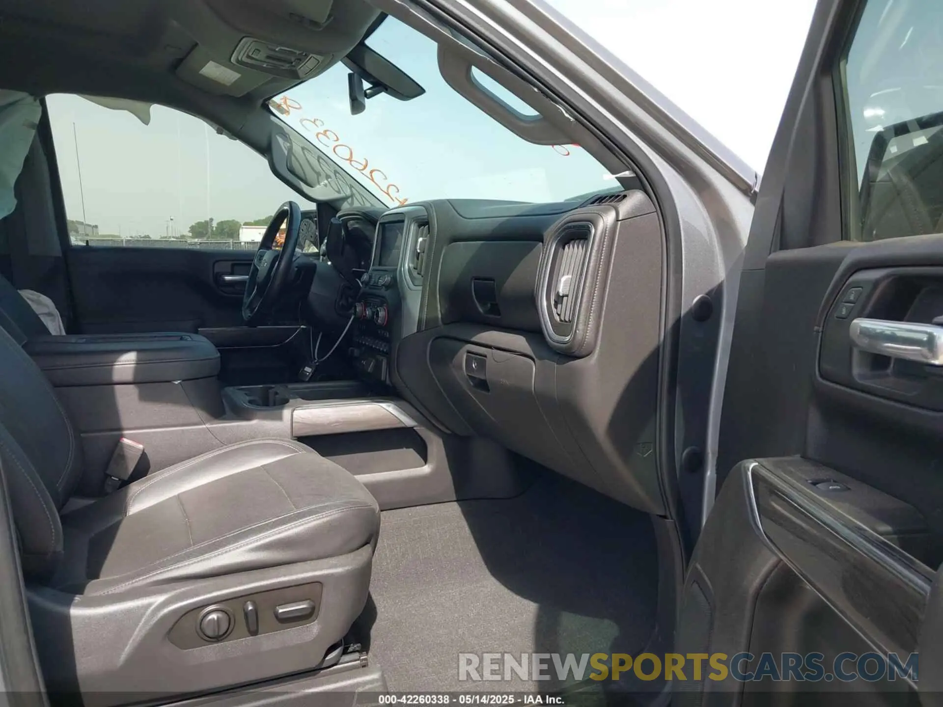 5 Photograph of a damaged car 3GCUYGED1KG265152 CHEVROLET SILVERADO 1500 2019