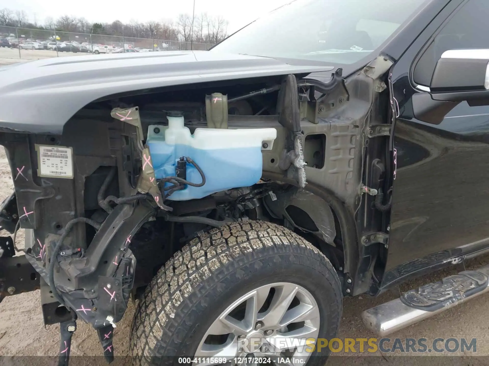 18 Photograph of a damaged car 3GCUYGED2KG252507 CHEVROLET SILVERADO 1500 2019