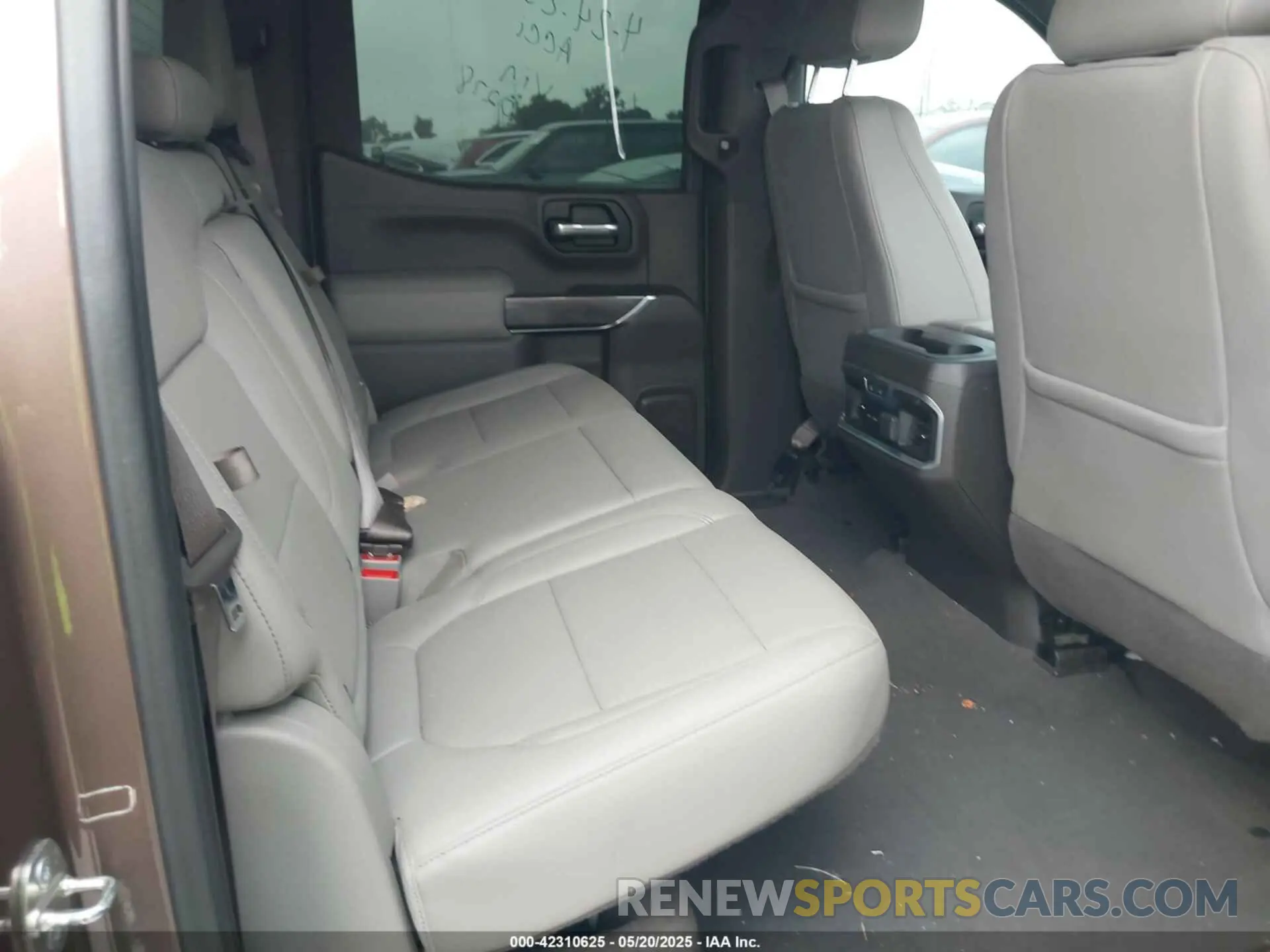 8 Photograph of a damaged car 3GCUYGED9KG190278 CHEVROLET SILVERADO 1500 2019