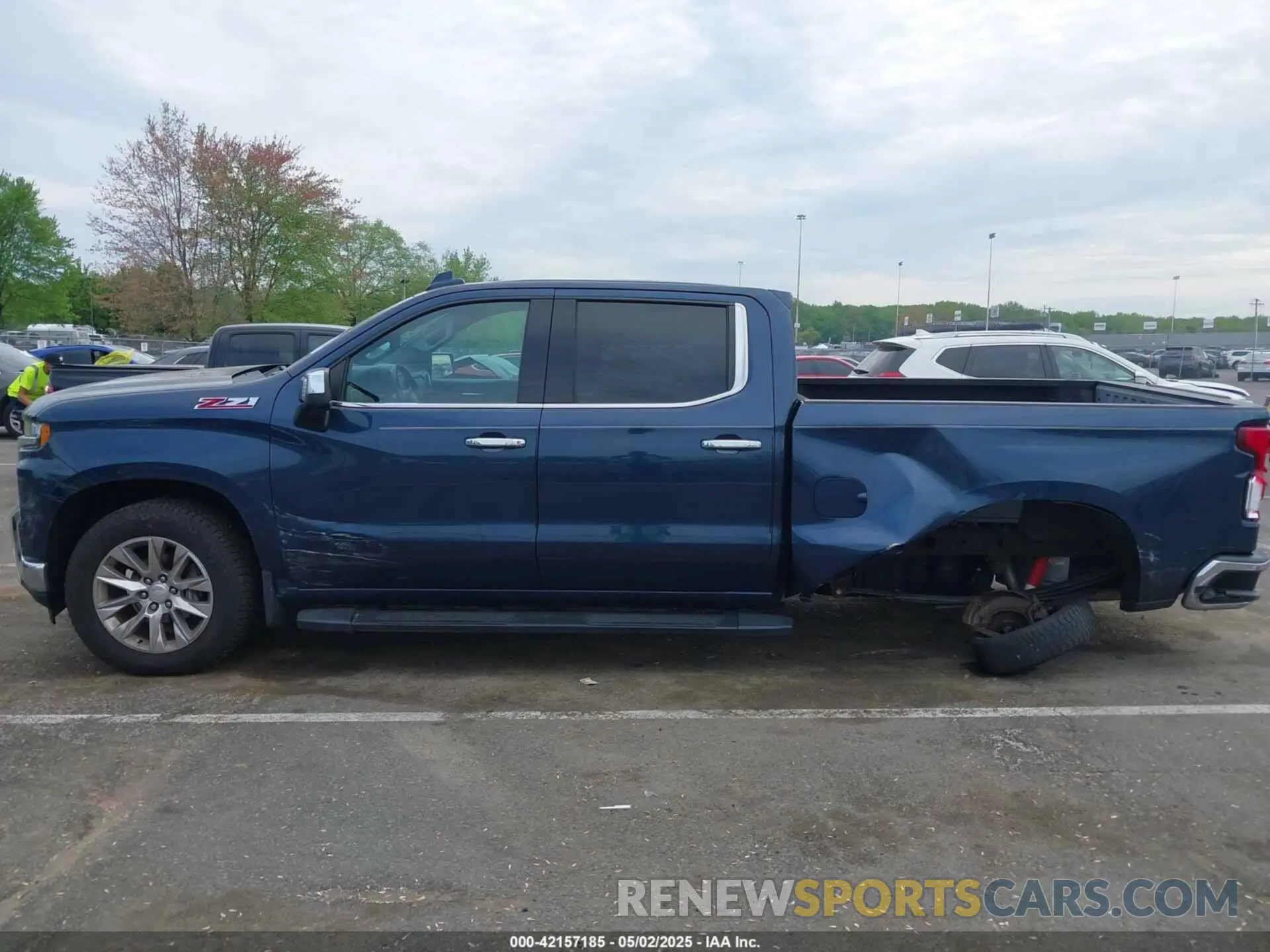 14 Photograph of a damaged car 3GCUYGED9KG254870 CHEVROLET SILVERADO 1500 2019
