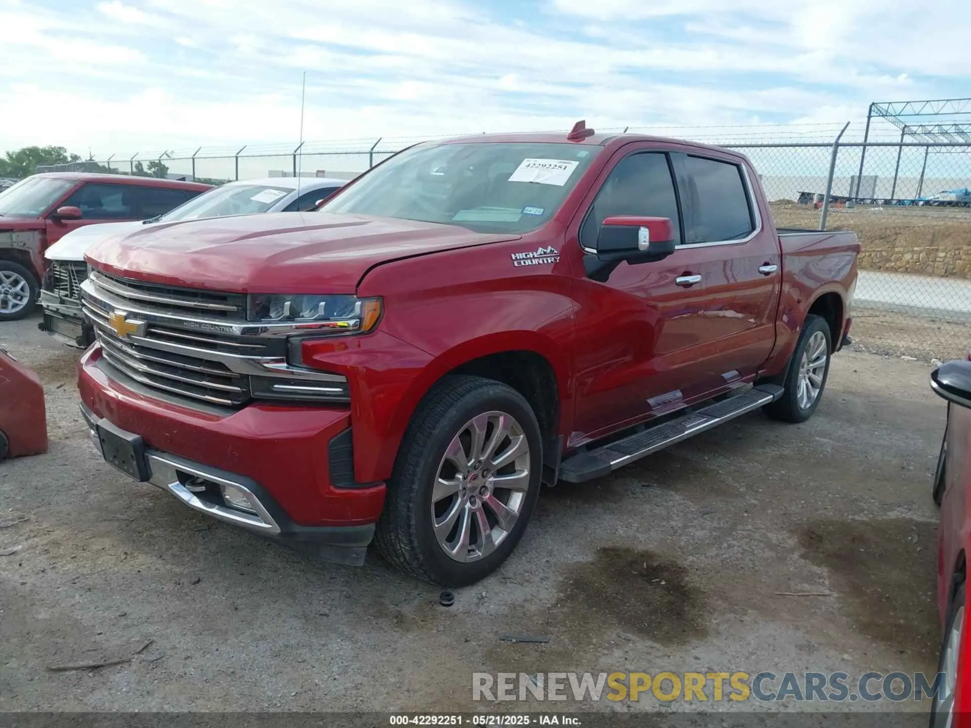 2 Photograph of a damaged car 3GCUYHED4KG141754 CHEVROLET SILVERADO 1500 2019