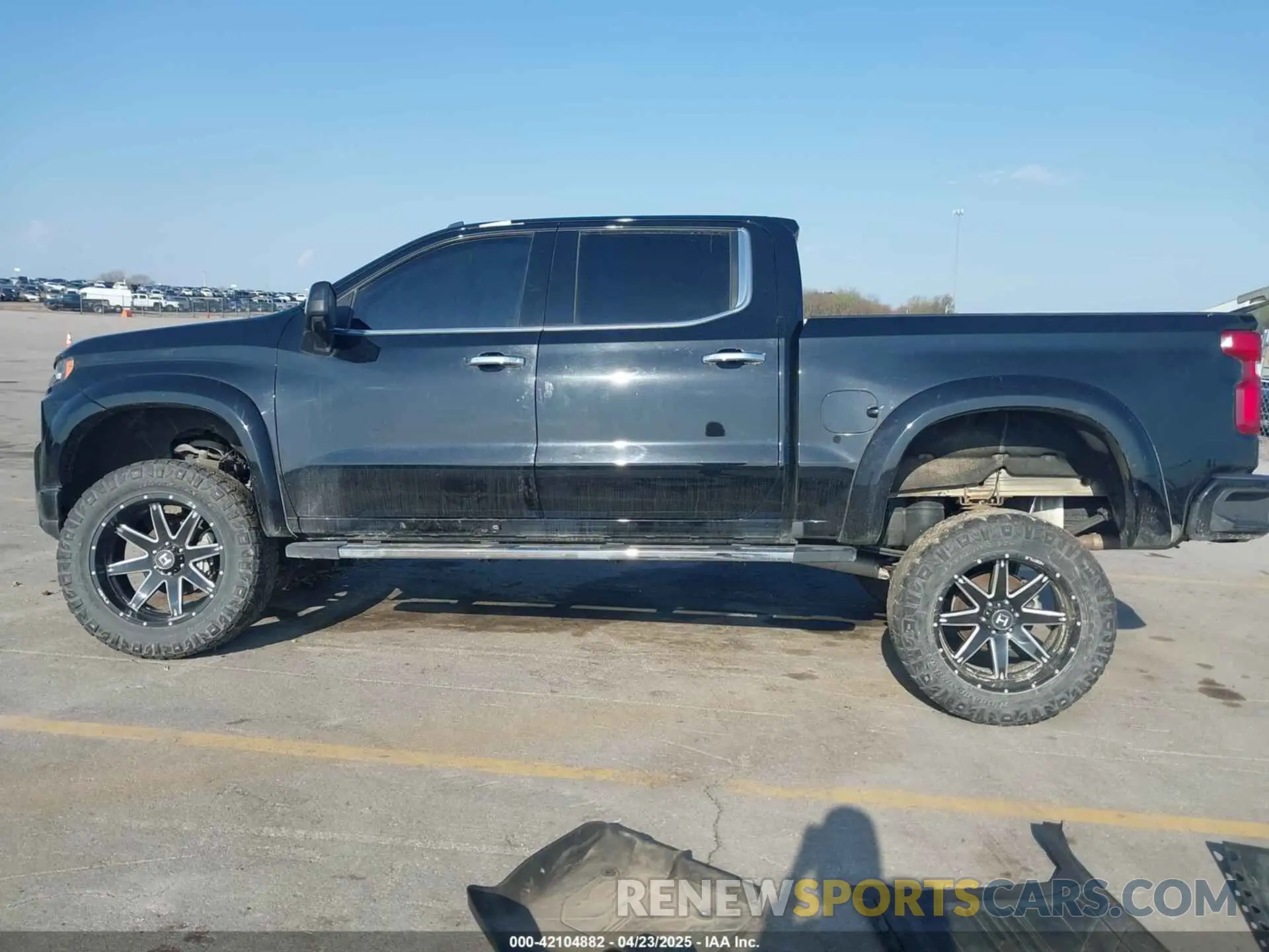 14 Photograph of a damaged car 3GCUYHELXKG126179 CHEVROLET SILVERADO 1500 2019