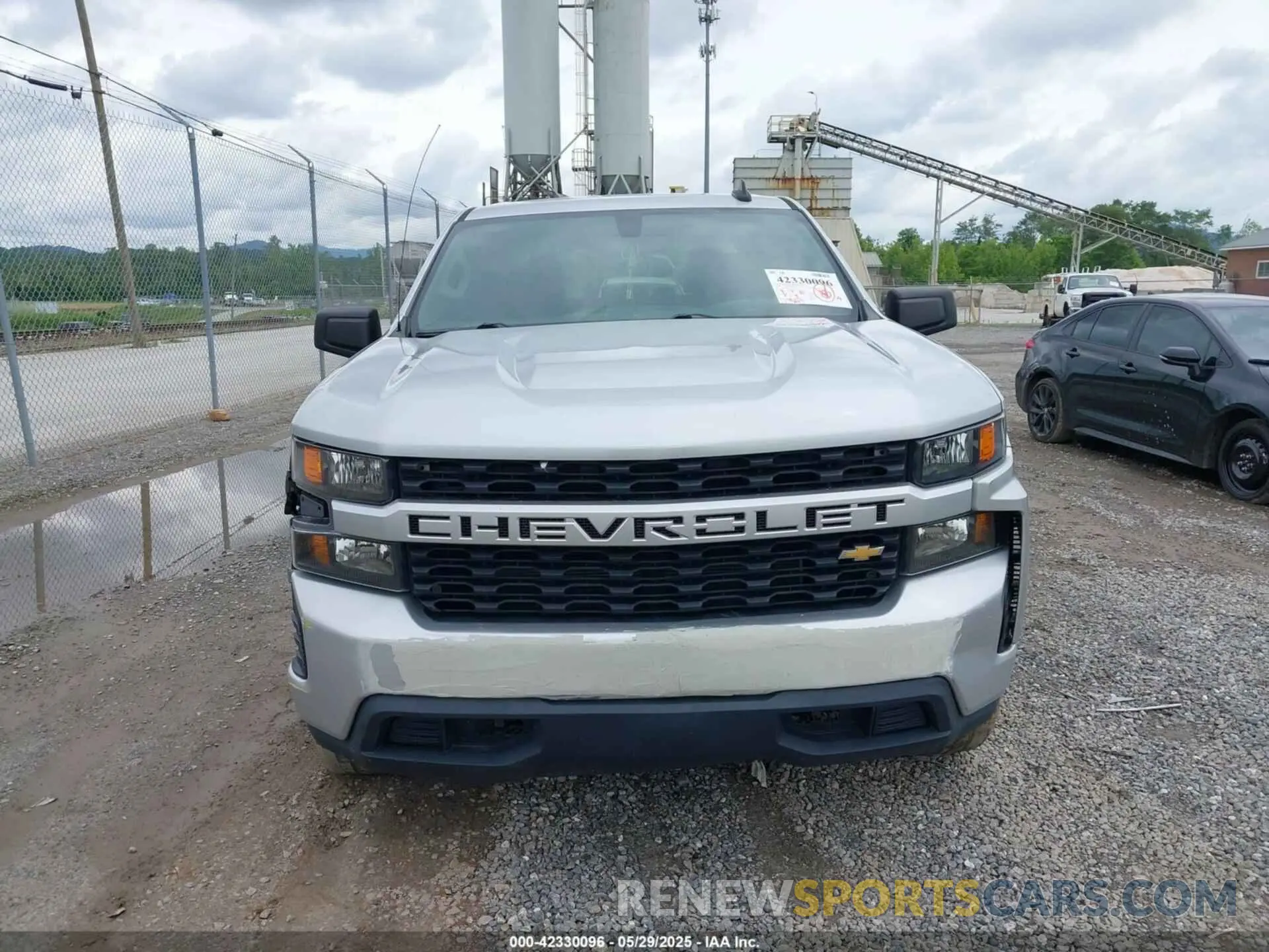 12 Photograph of a damaged car 1GCPYBEH1LZ155612 CHEVROLET SILVERADO 1500 2020