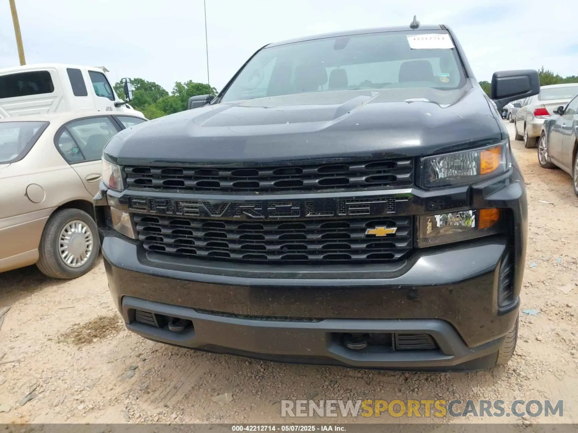 12 Photograph of a damaged car 1GCPYBEH9LZ205981 CHEVROLET SILVERADO 1500 2020