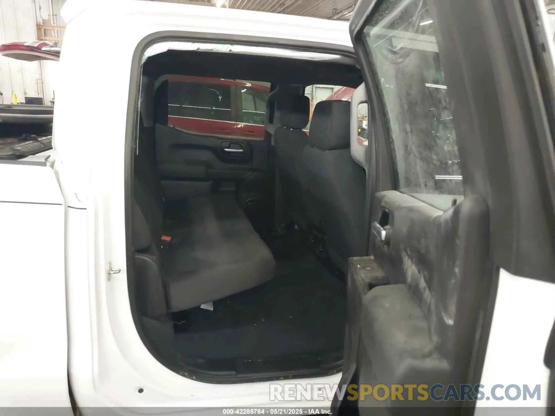8 Photograph of a damaged car 1GCPYBEK2LZ244858 CHEVROLET SILVERADO 1500 2020
