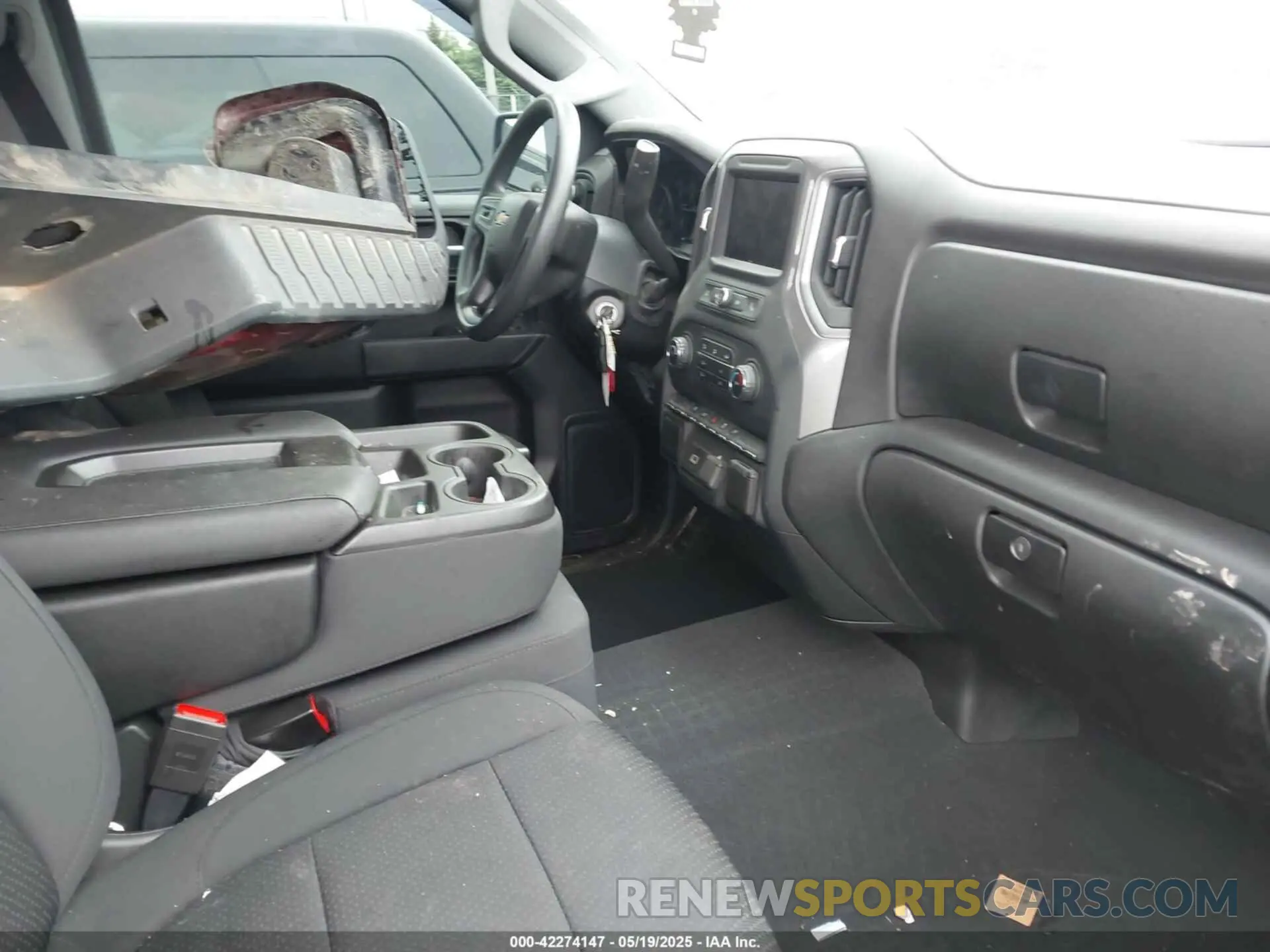 5 Photograph of a damaged car 1GCPYBEK7LZ310563 CHEVROLET SILVERADO 1500 2020
